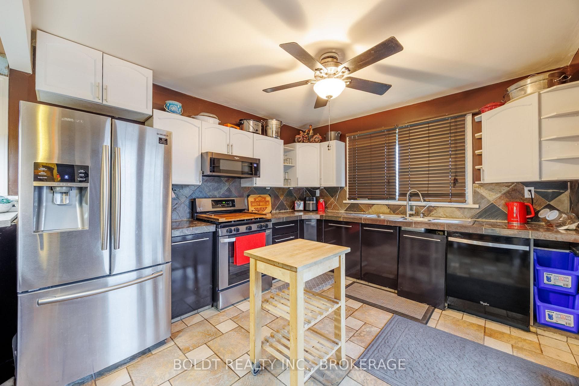 19 Patricia Avenue photo 7