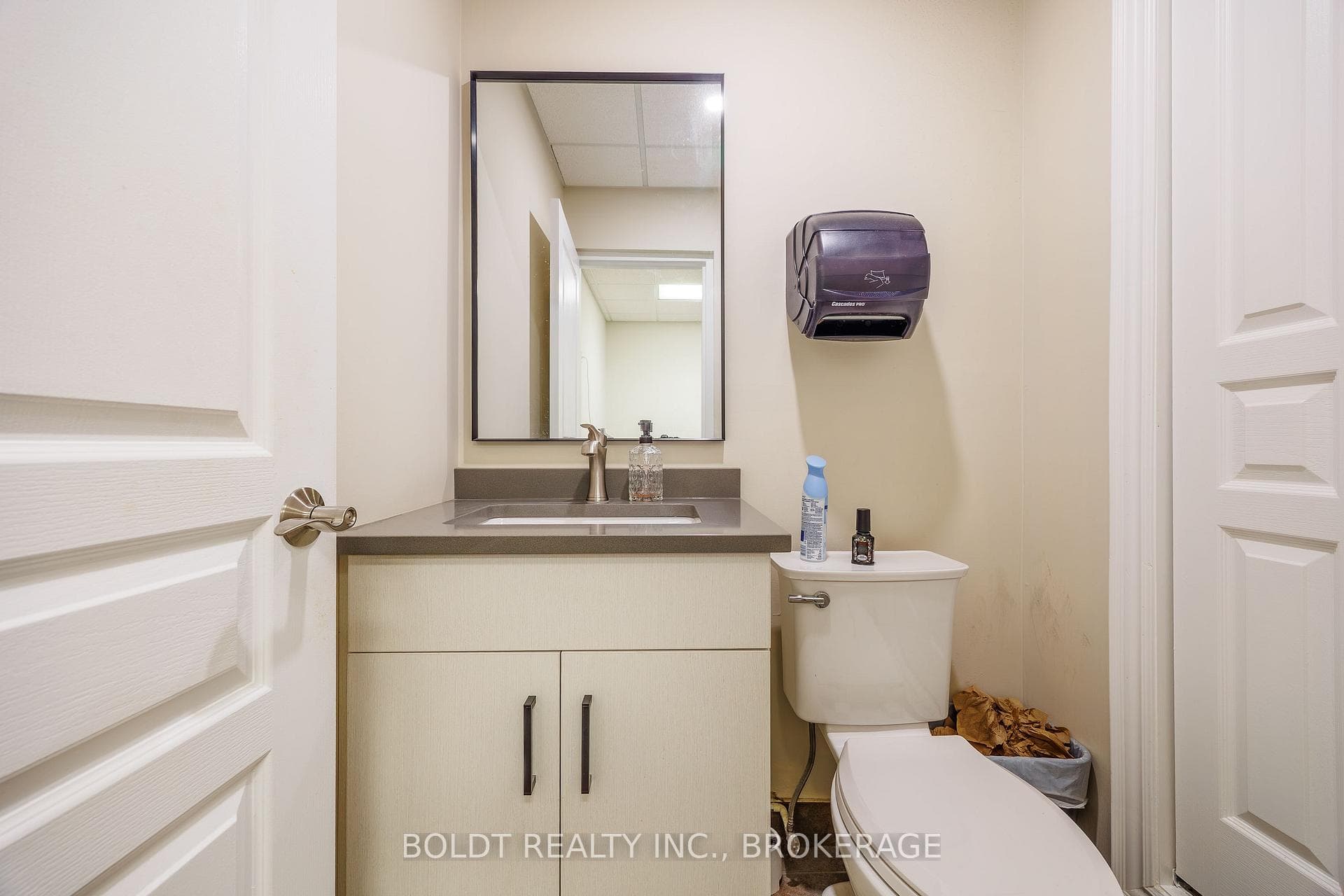 15 Lower 2 pce Bath