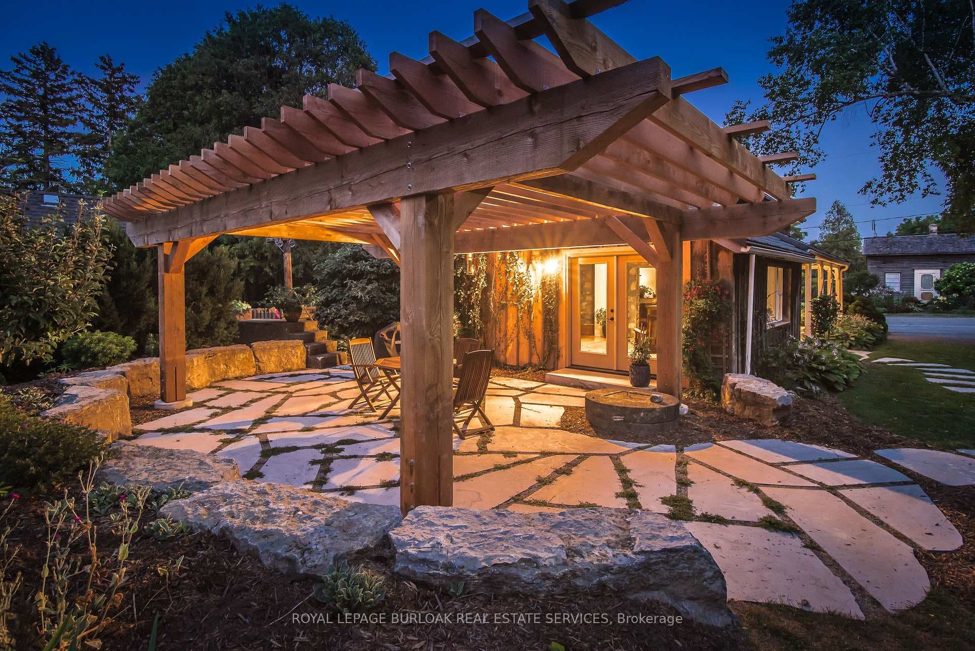 1608 Clyde Road photo 28