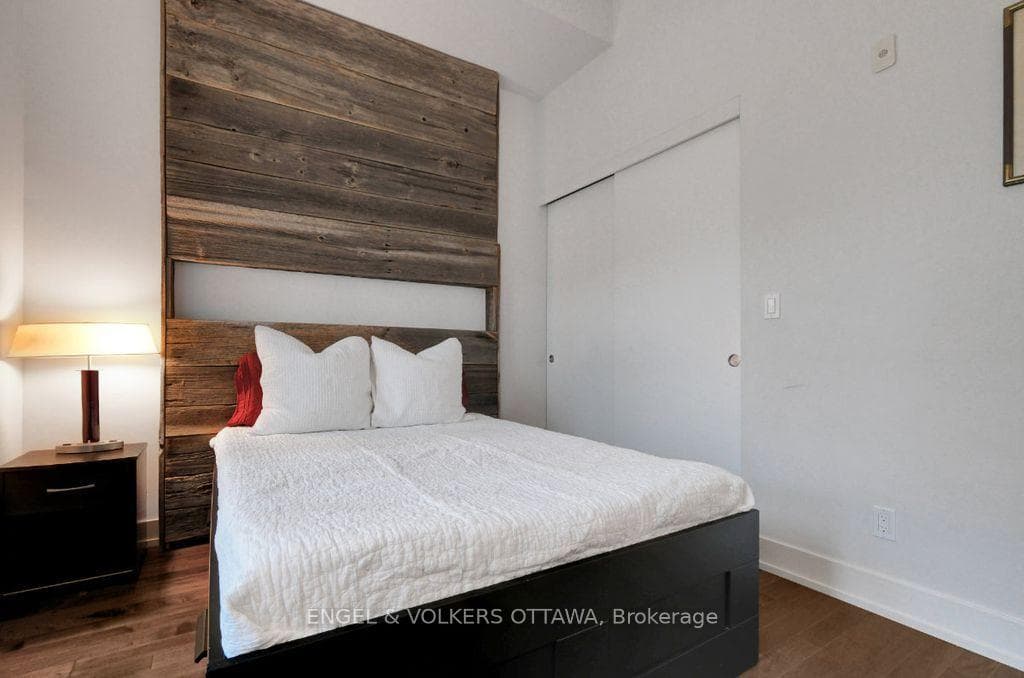 360 Patricia Avenue Unit 106 photo 14