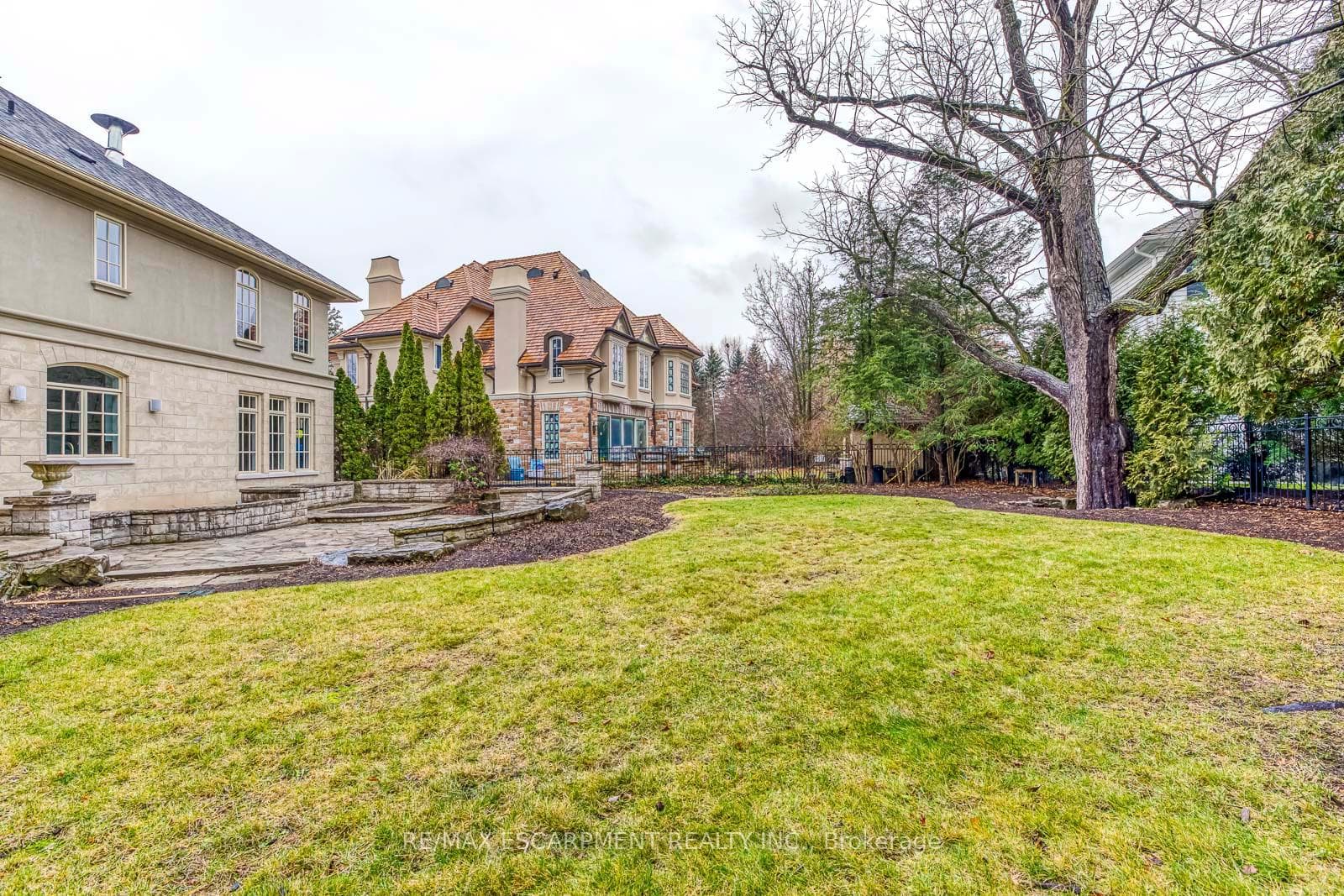 59 Bel Air Drive photo 36