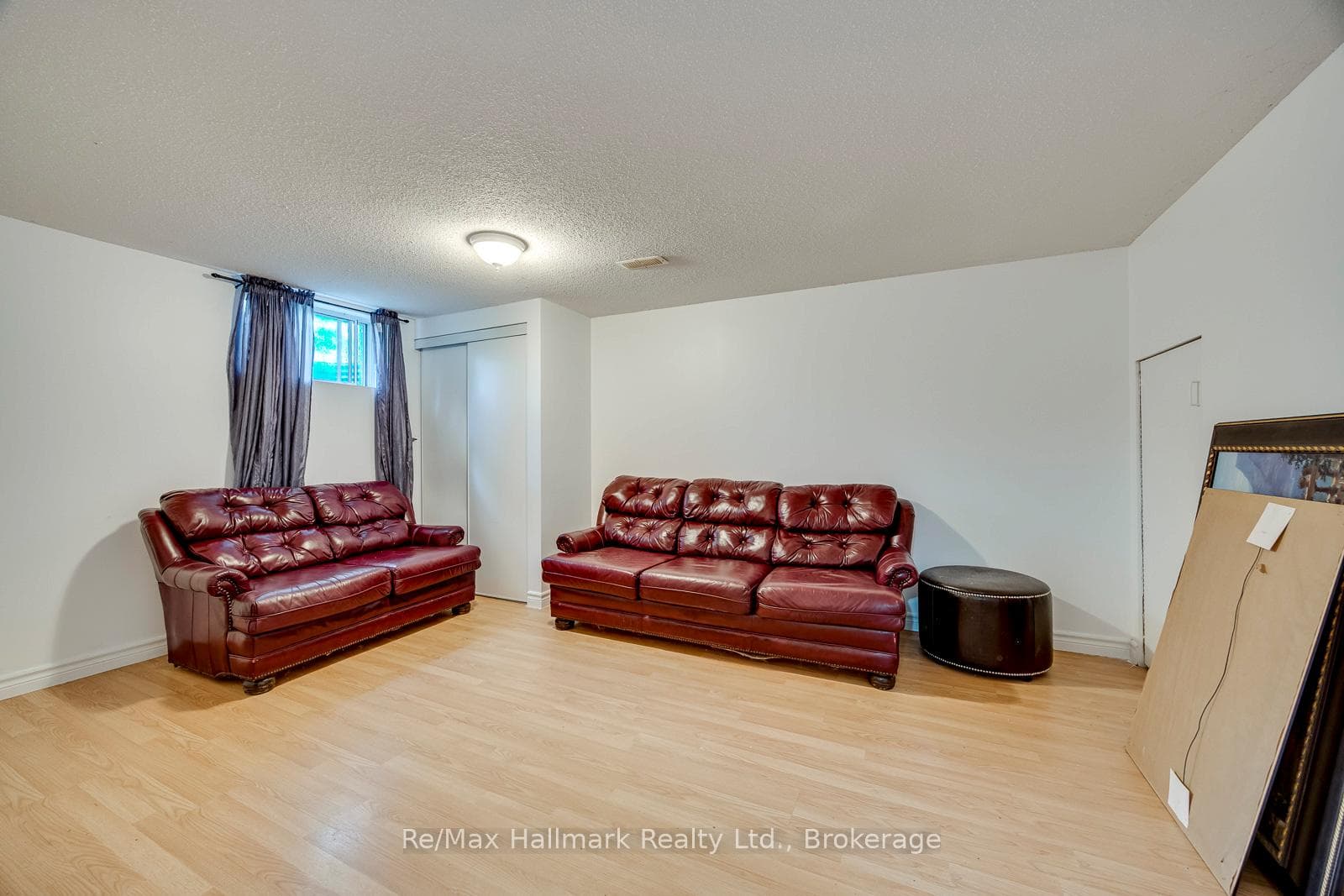 5371 Dundas Street photo 32