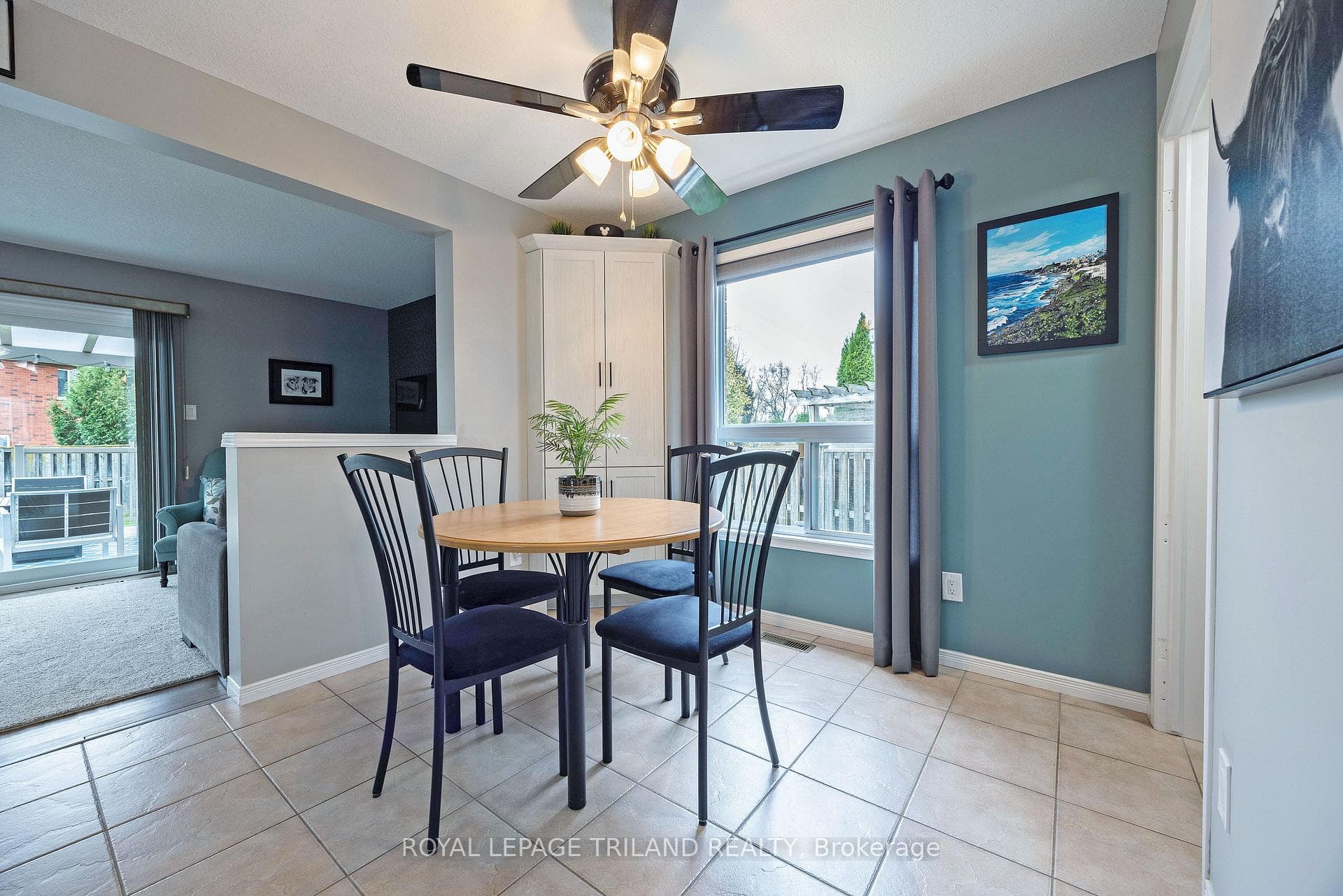 875 Fieldgate Circle photo 5