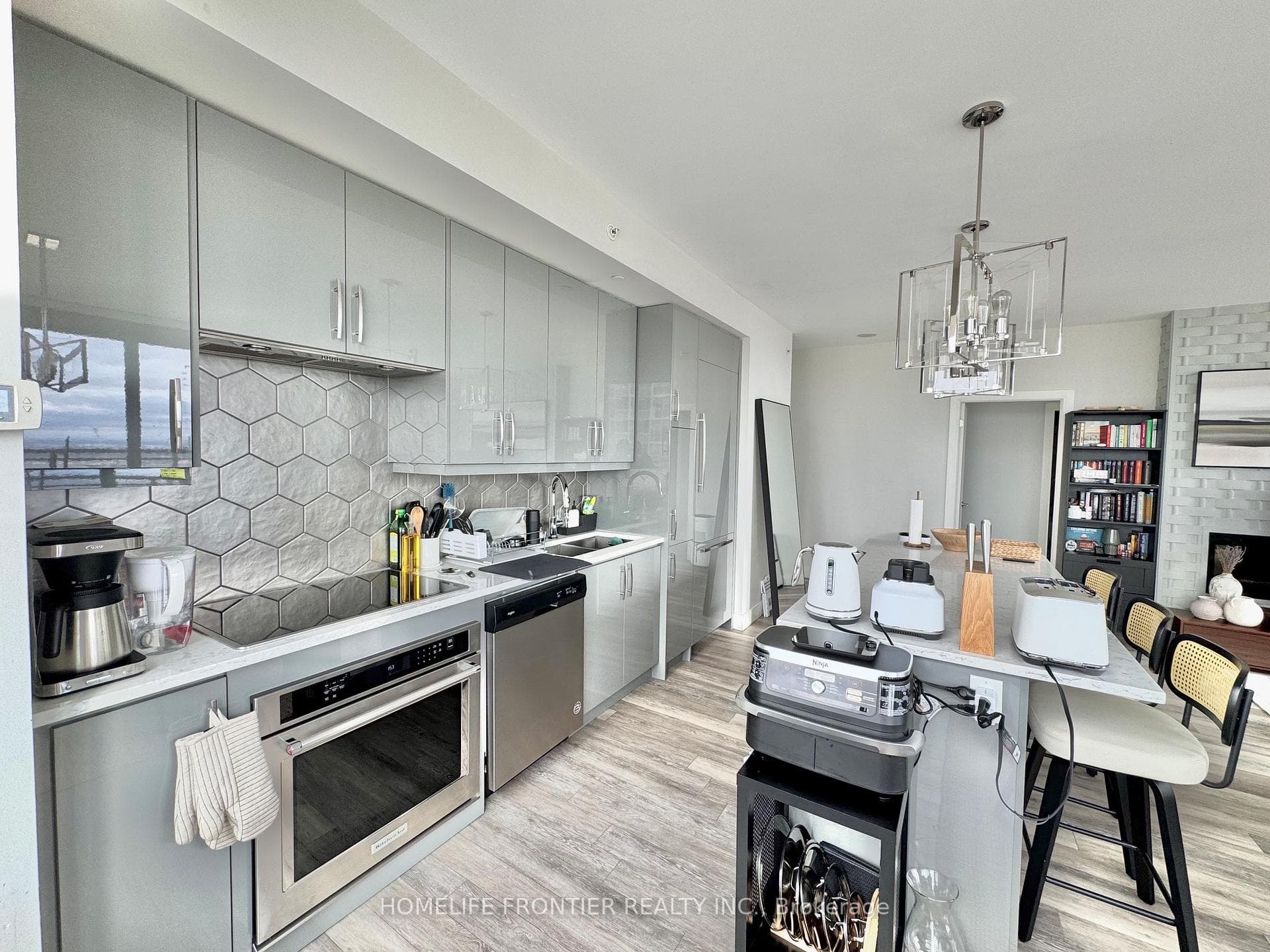 2900 Highway 7 Road Unit 2106 photo 11