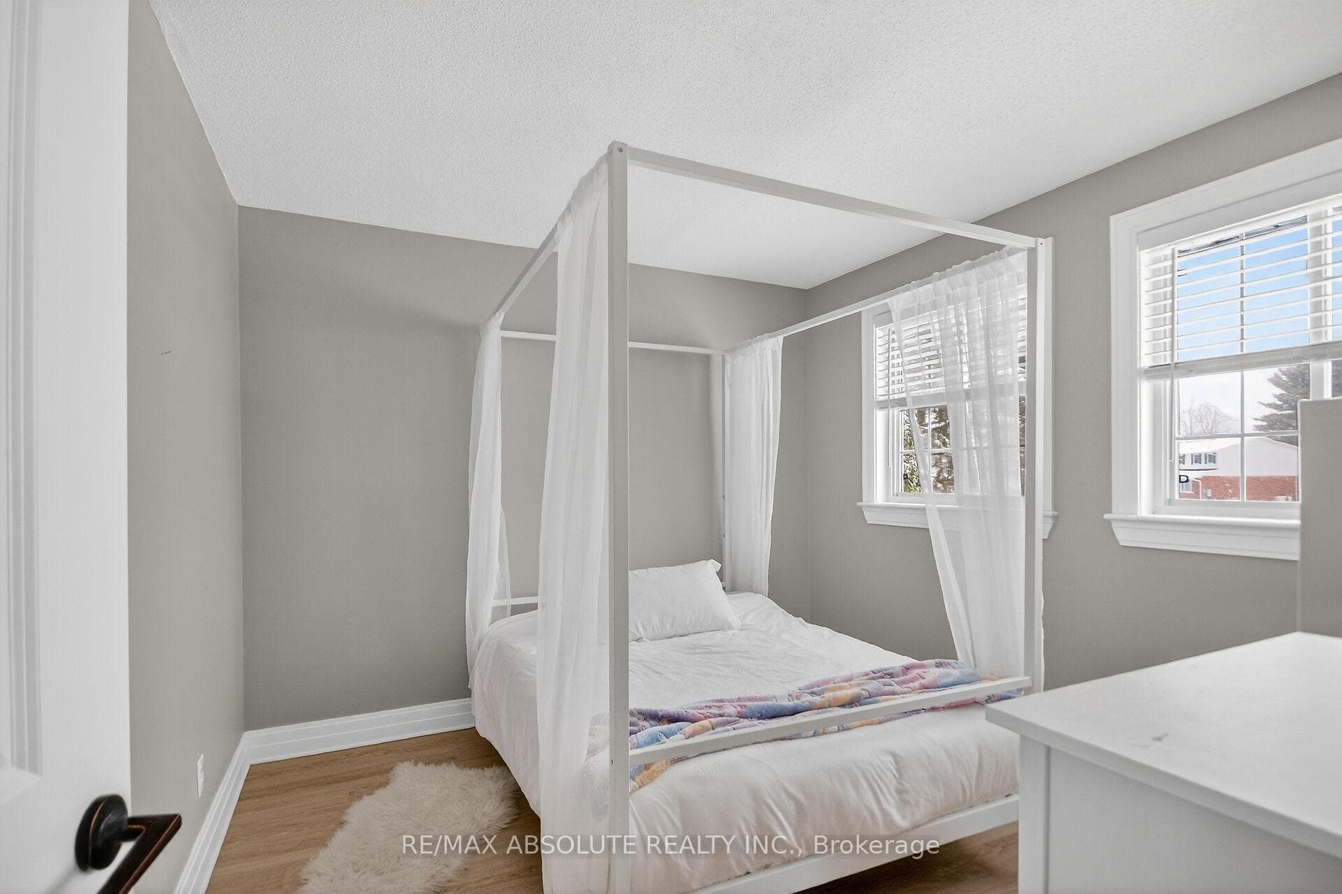 6560 Michelangelo Court photo 36