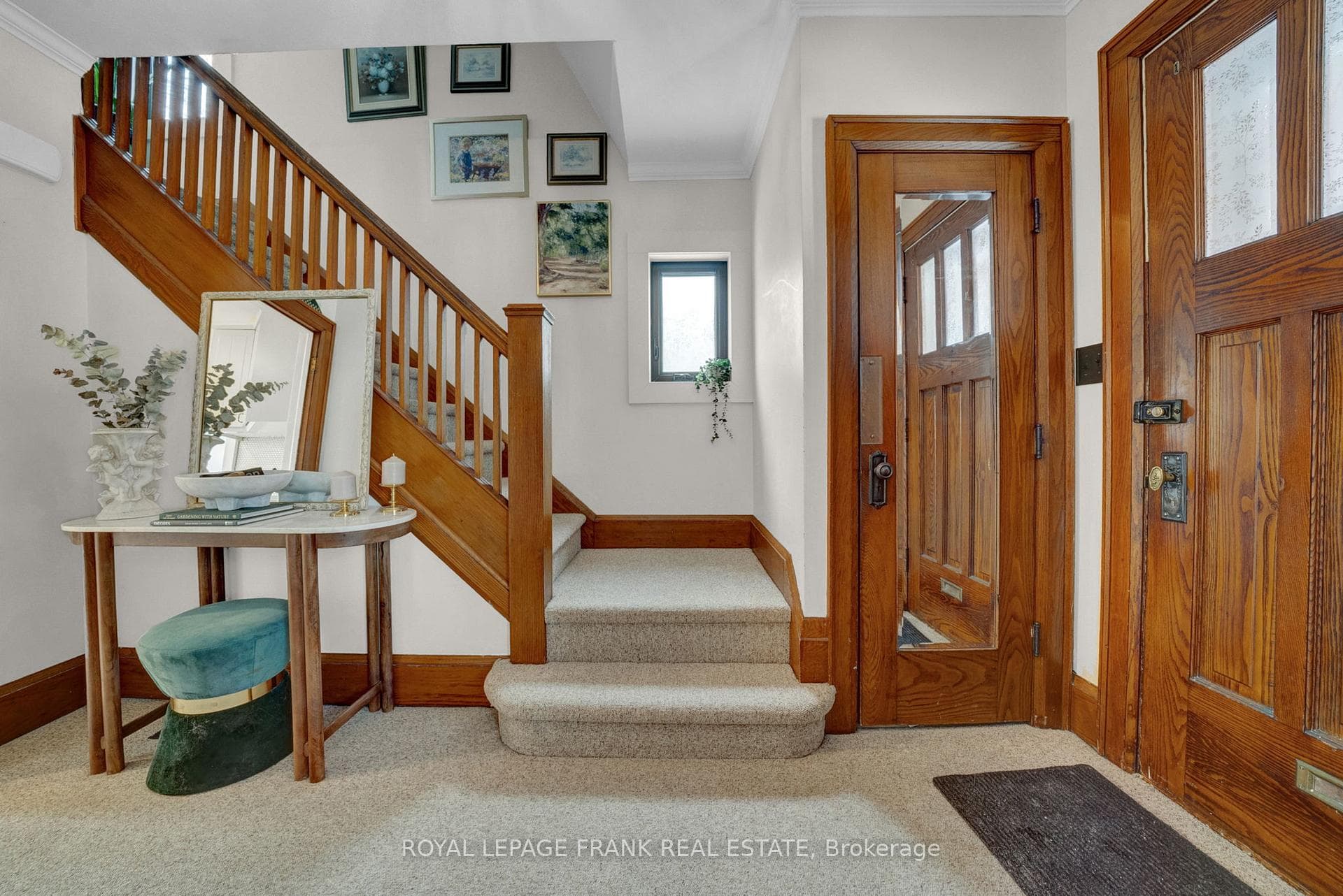 86 Roxborough Avenue photo 3