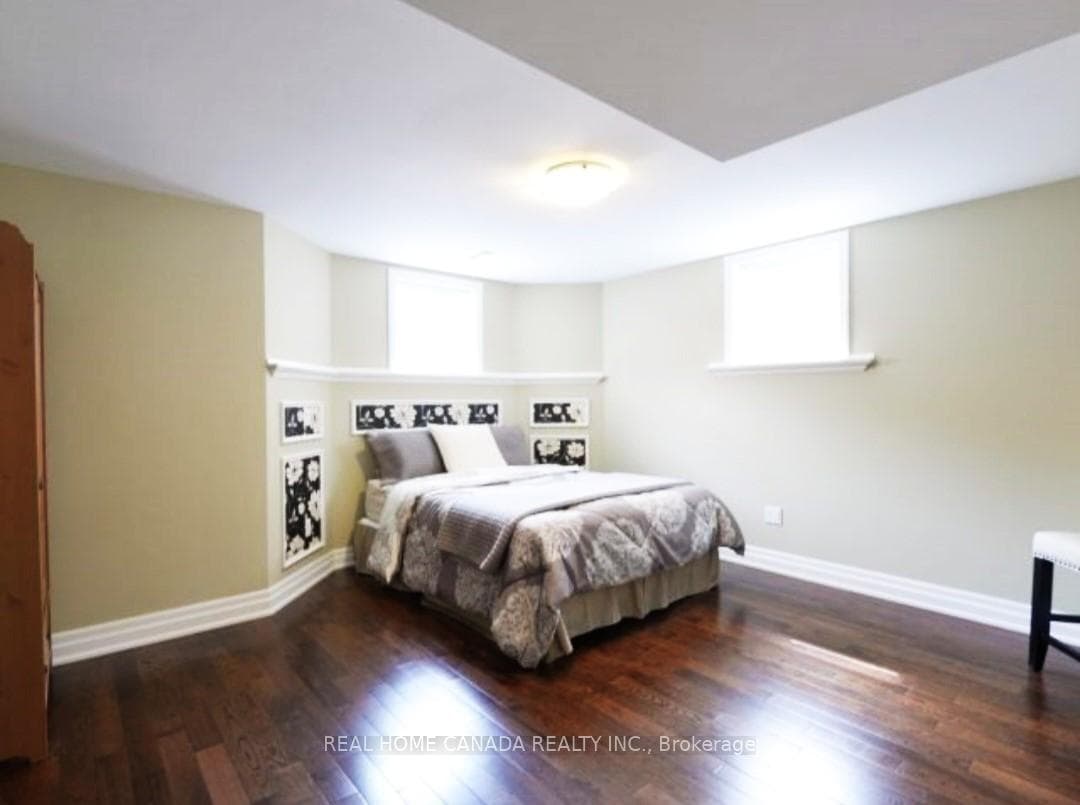 190 Forbes Terrace photo 24