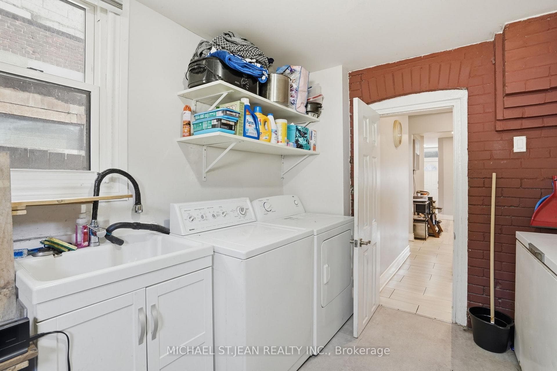 75 Niagara Street photo 15