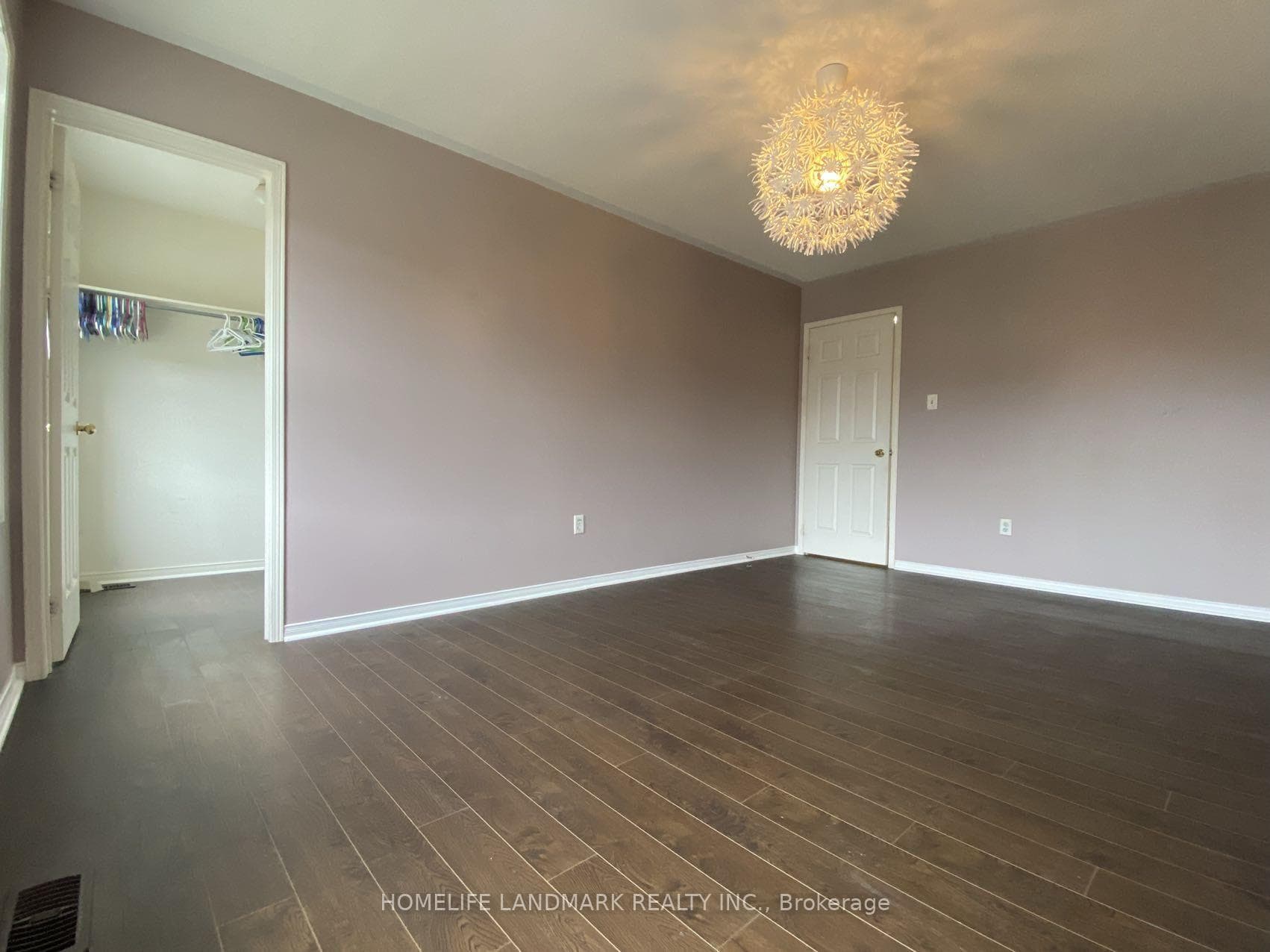 303 Tower Hill Road photo 9