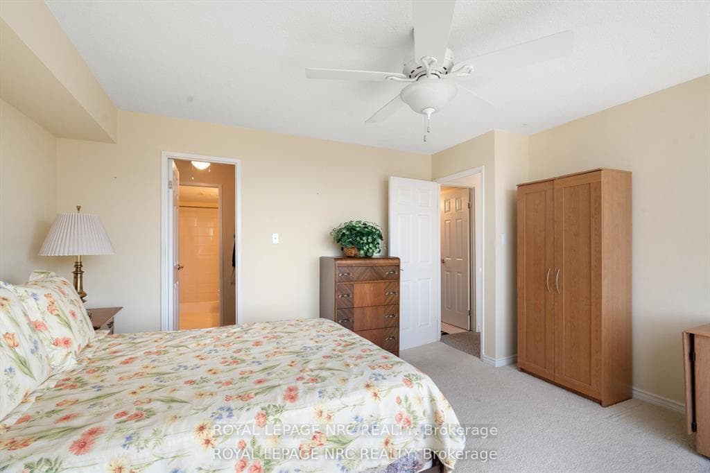 7 Gale Crescent Unit 1109 photo 26