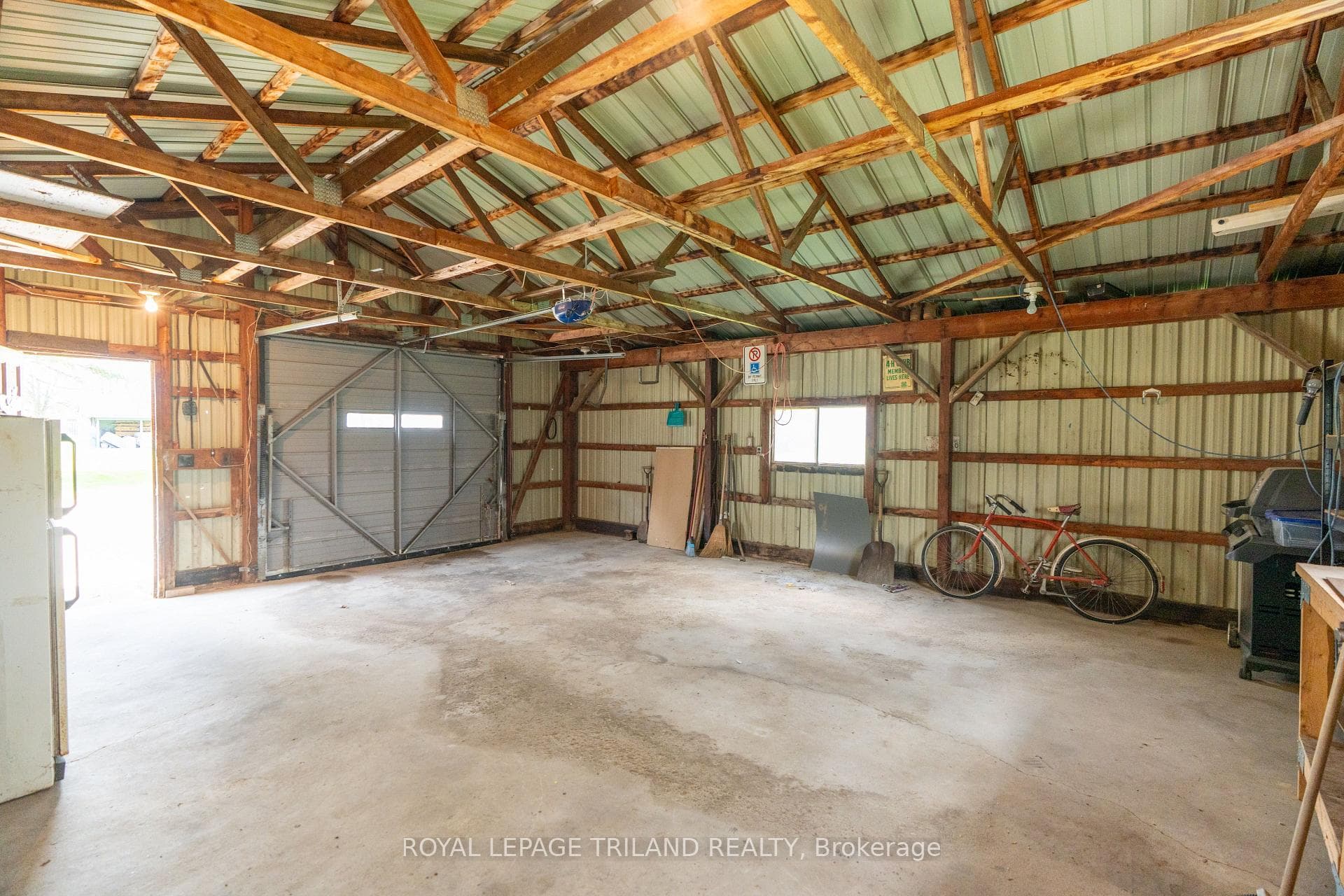 64 Wellington Avenue photo 38