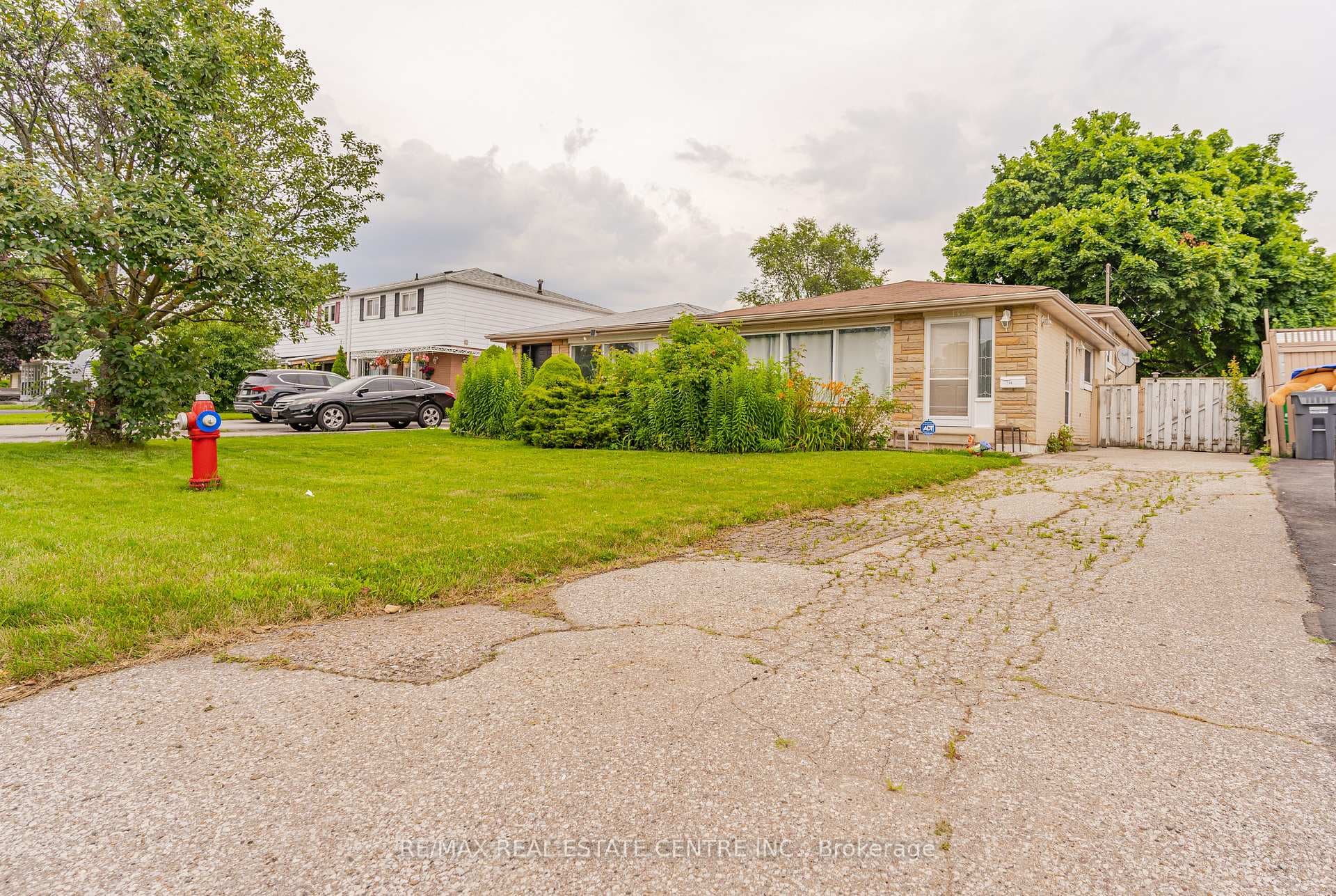 143 Brentwood Drive photo 2