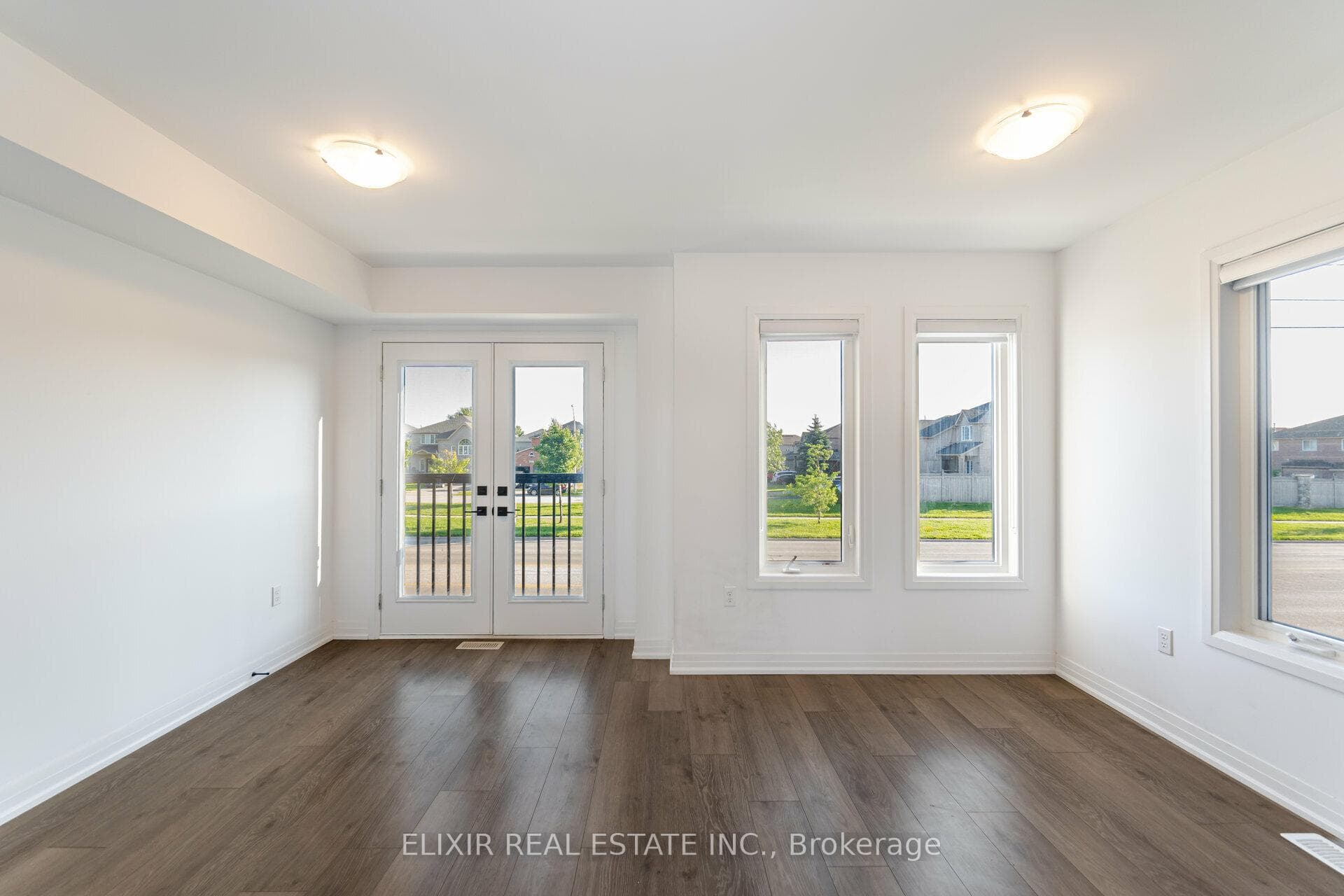 63 Fairlane Avenue photo 16