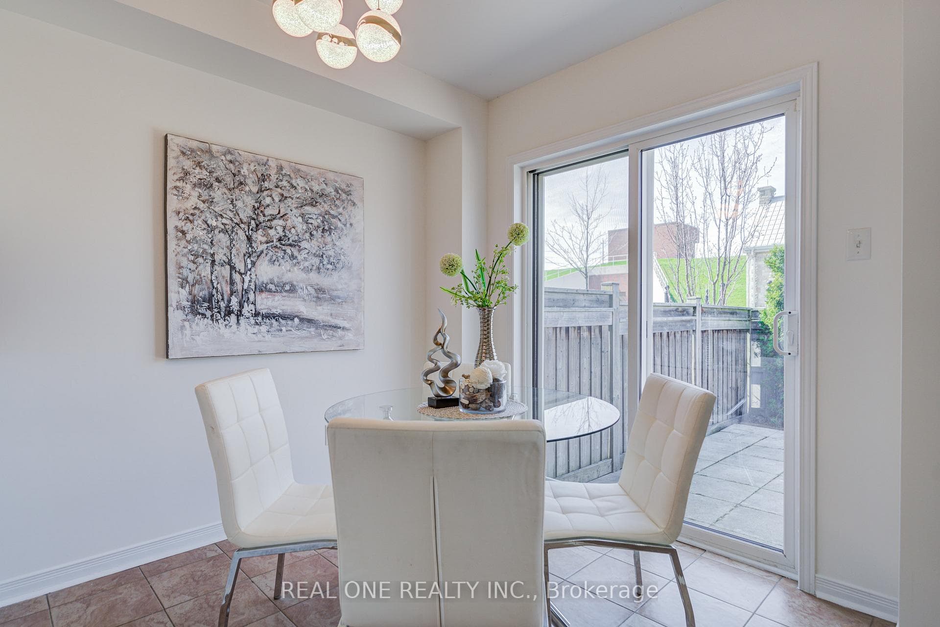 65 Westcliffe Crescent photo 15