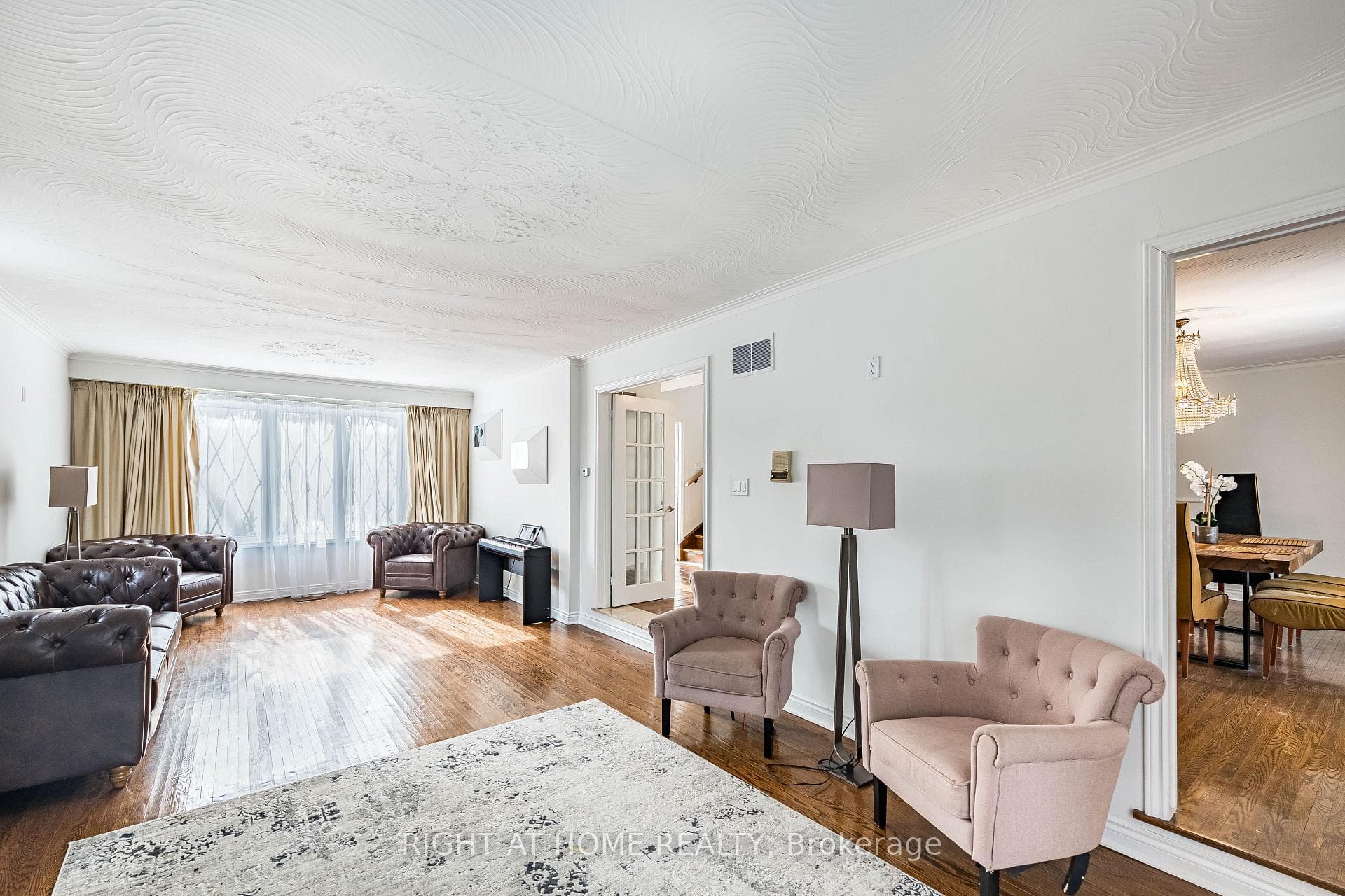 2123 Gordon Drive photo 11