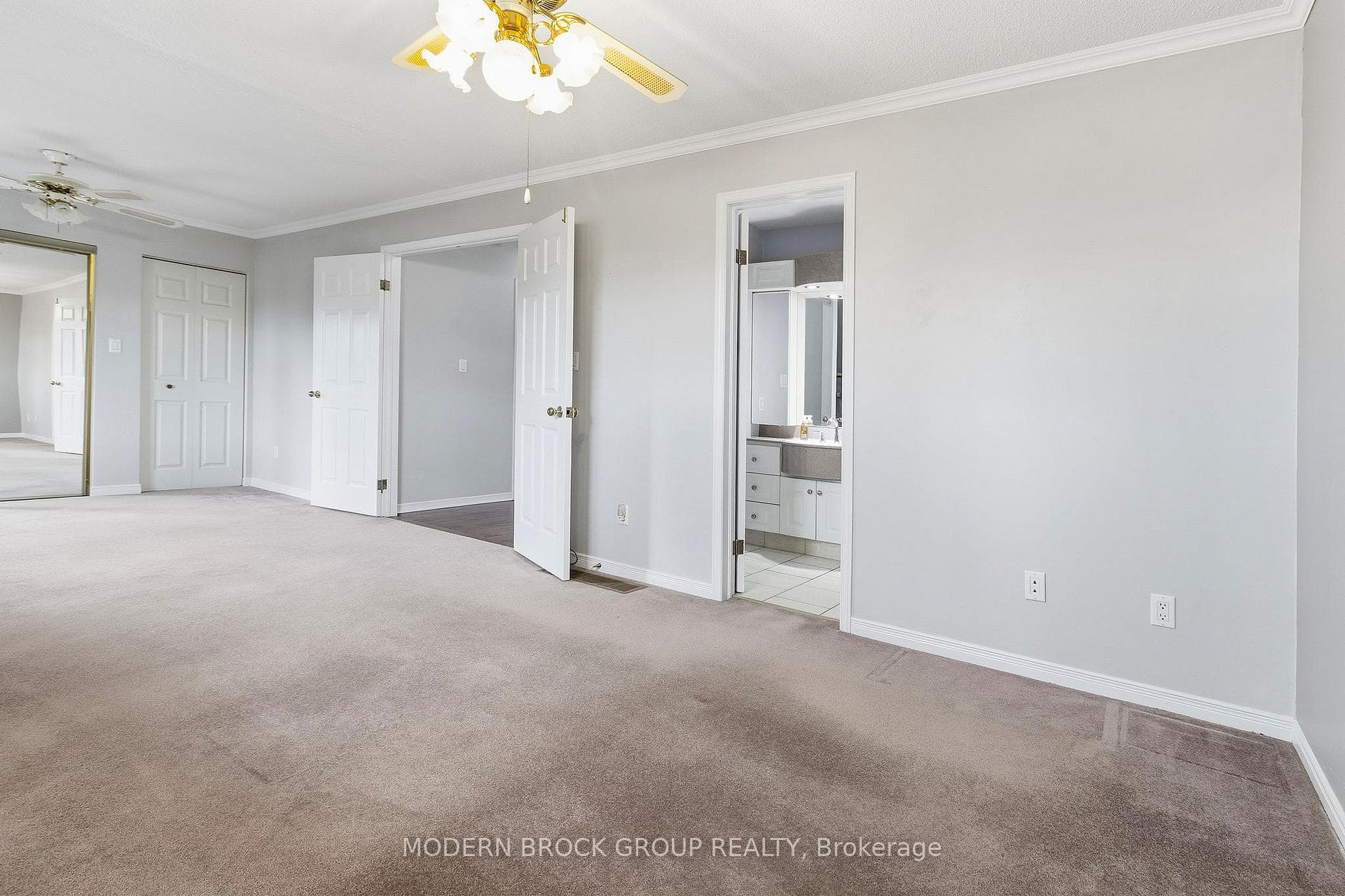 865 Cunningham Crescent photo 18