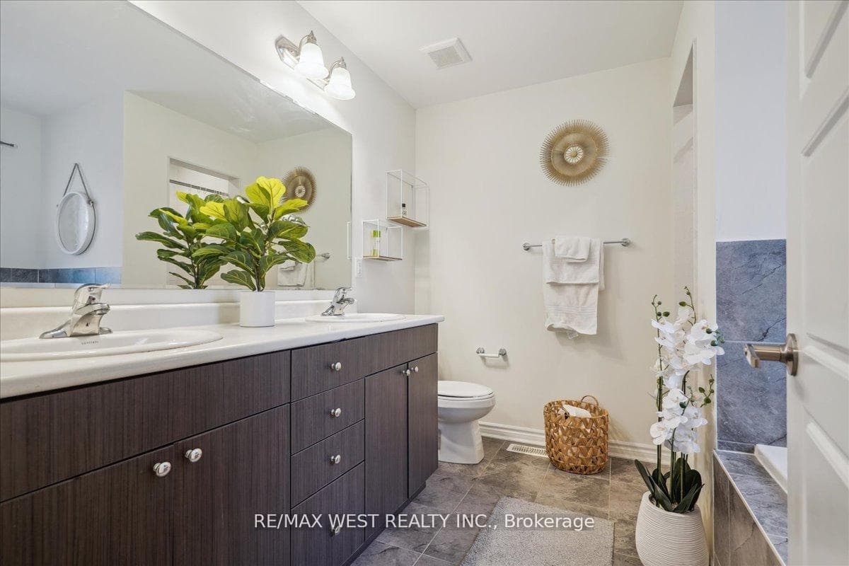 120 Westfield Drive photo 8