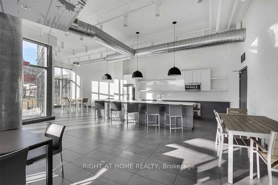 150 East Liberty Street Unit 1604 photo 15