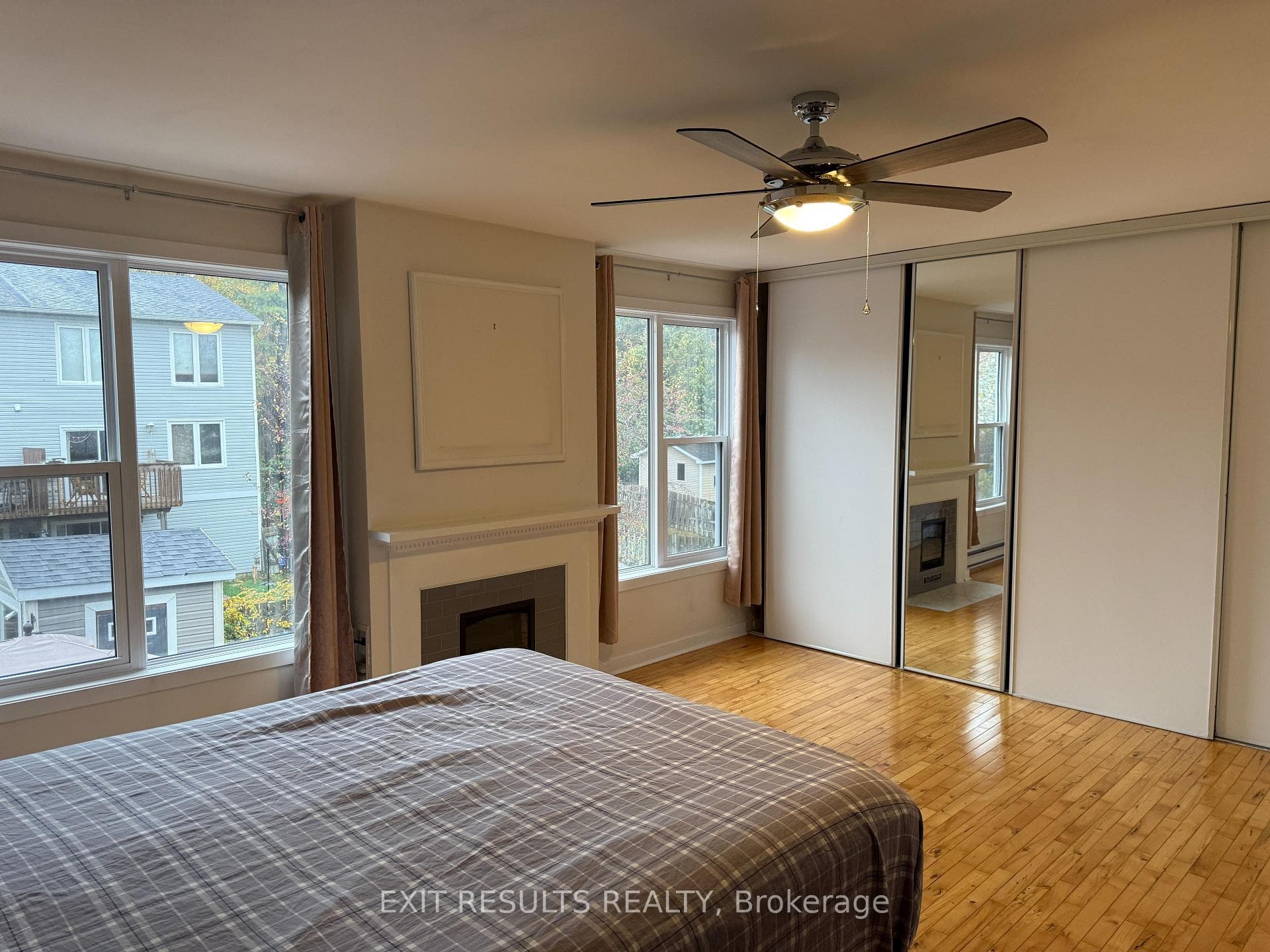1090 DIANNE Avenue photo 29
