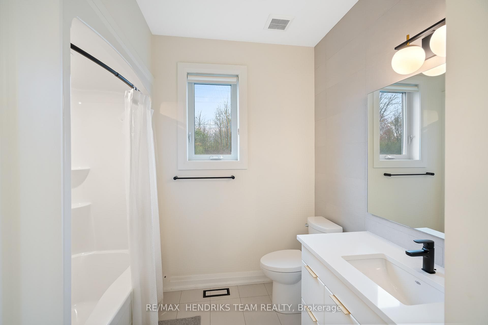 8974 Willoughby Drive Unit 36 photo 7