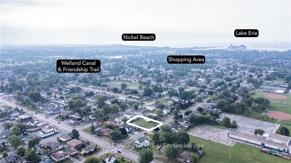 ONLY MINUTES TO WORLD CLASS SANDY BEACH, DOWNTOWN