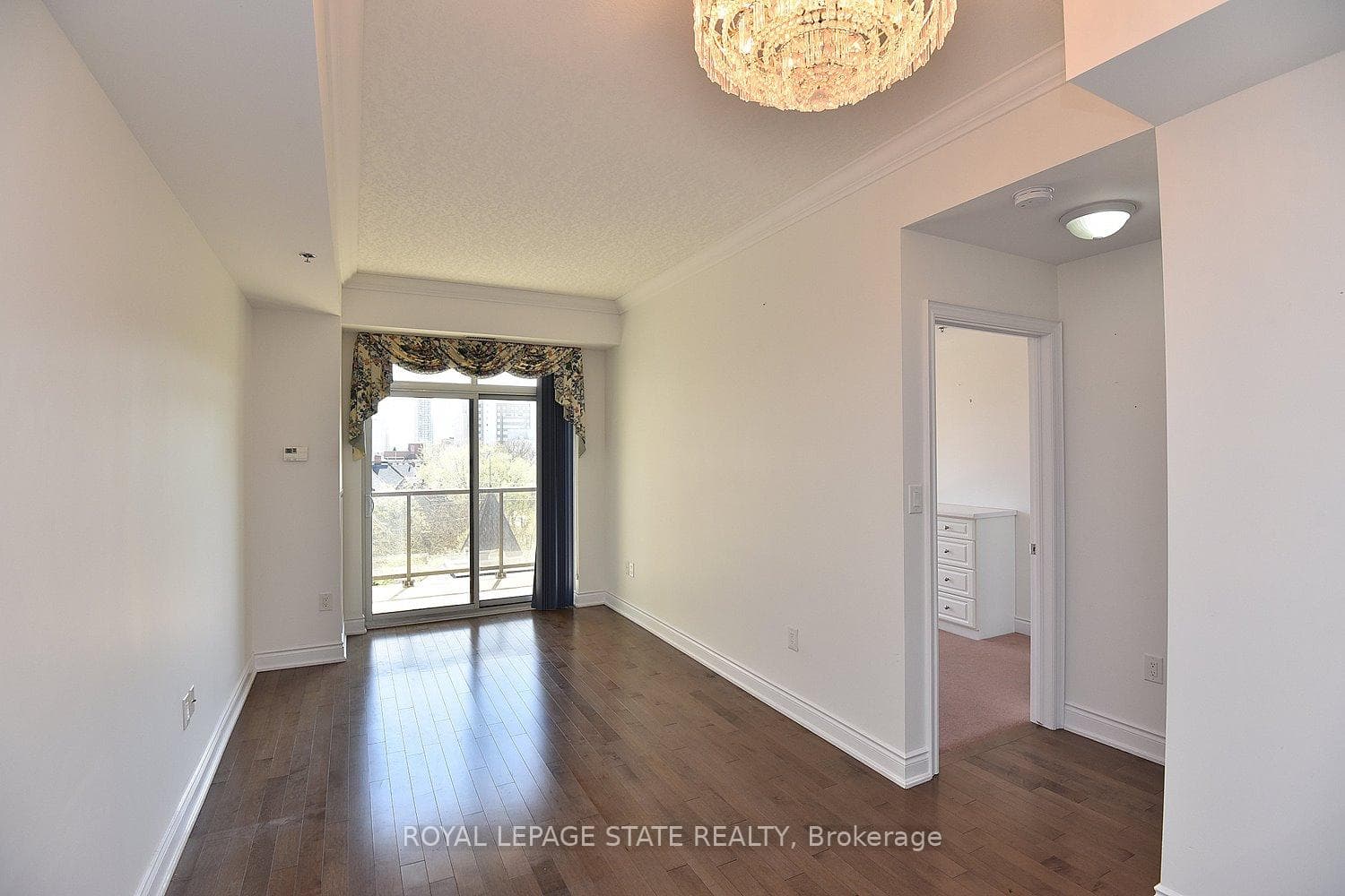 90 Charlton Avenue Unit 604 photo 12