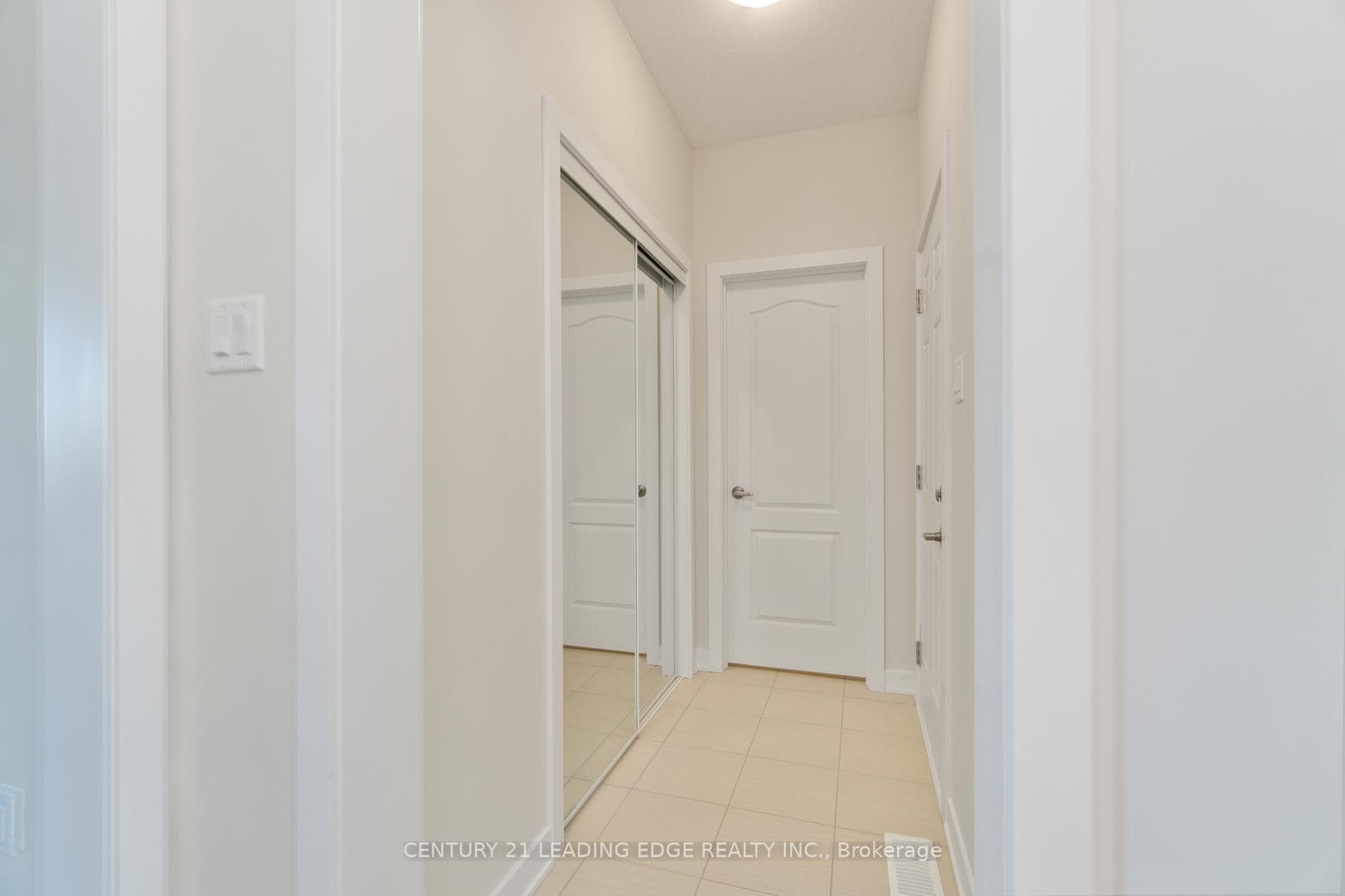 20 Aviron Crescent photo 24