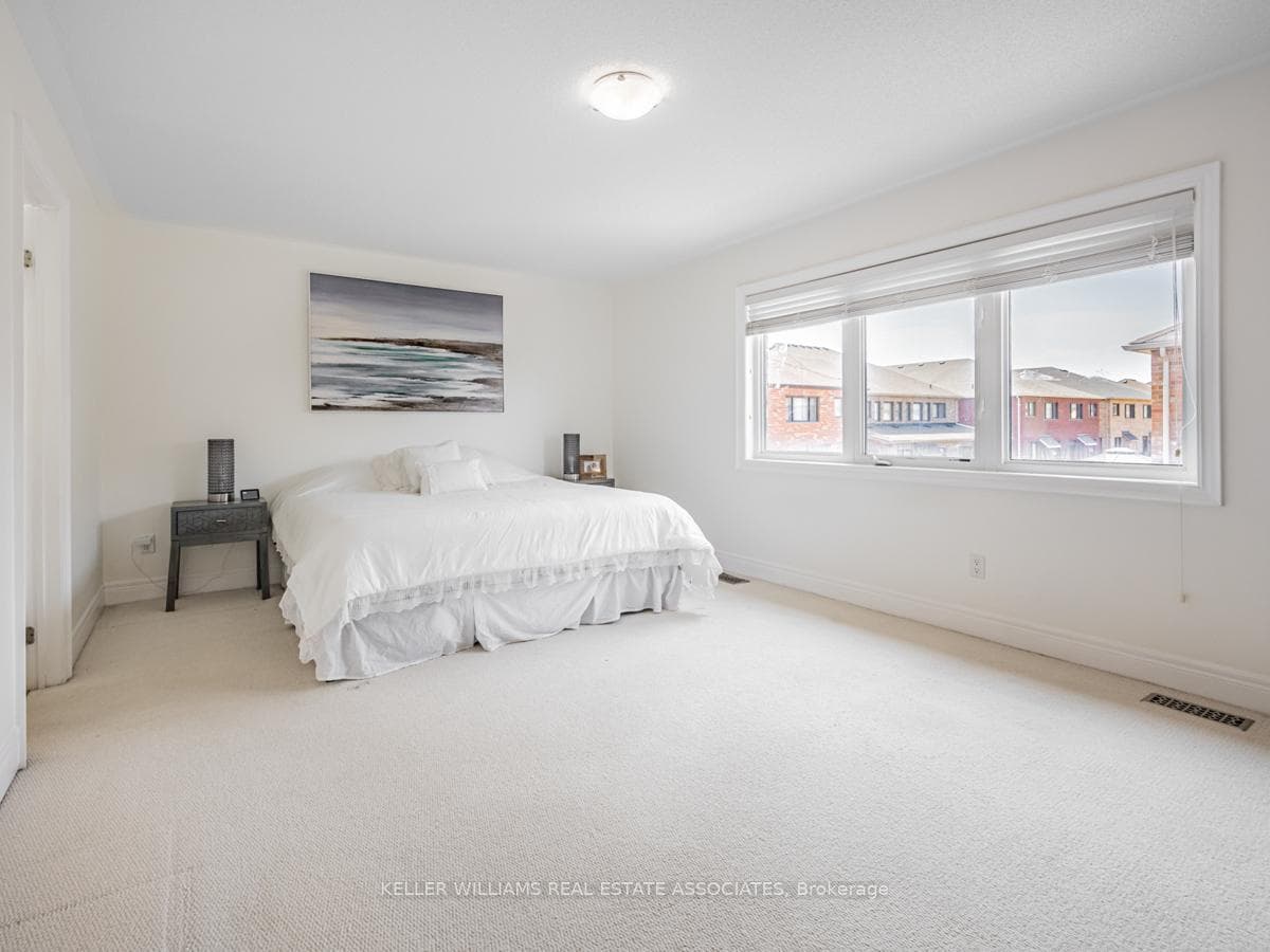 24 Elwin Road photo 28