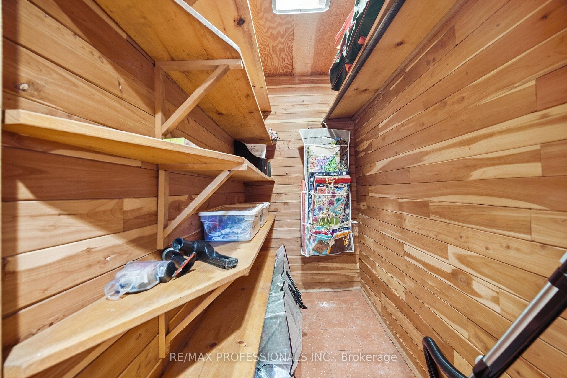 1384 Rometown Drive photo 33