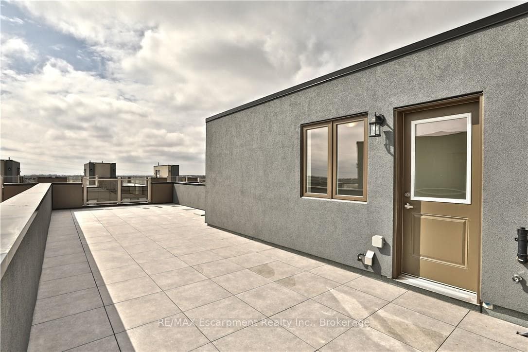 261 Skinner Road Unit 8 photo 26