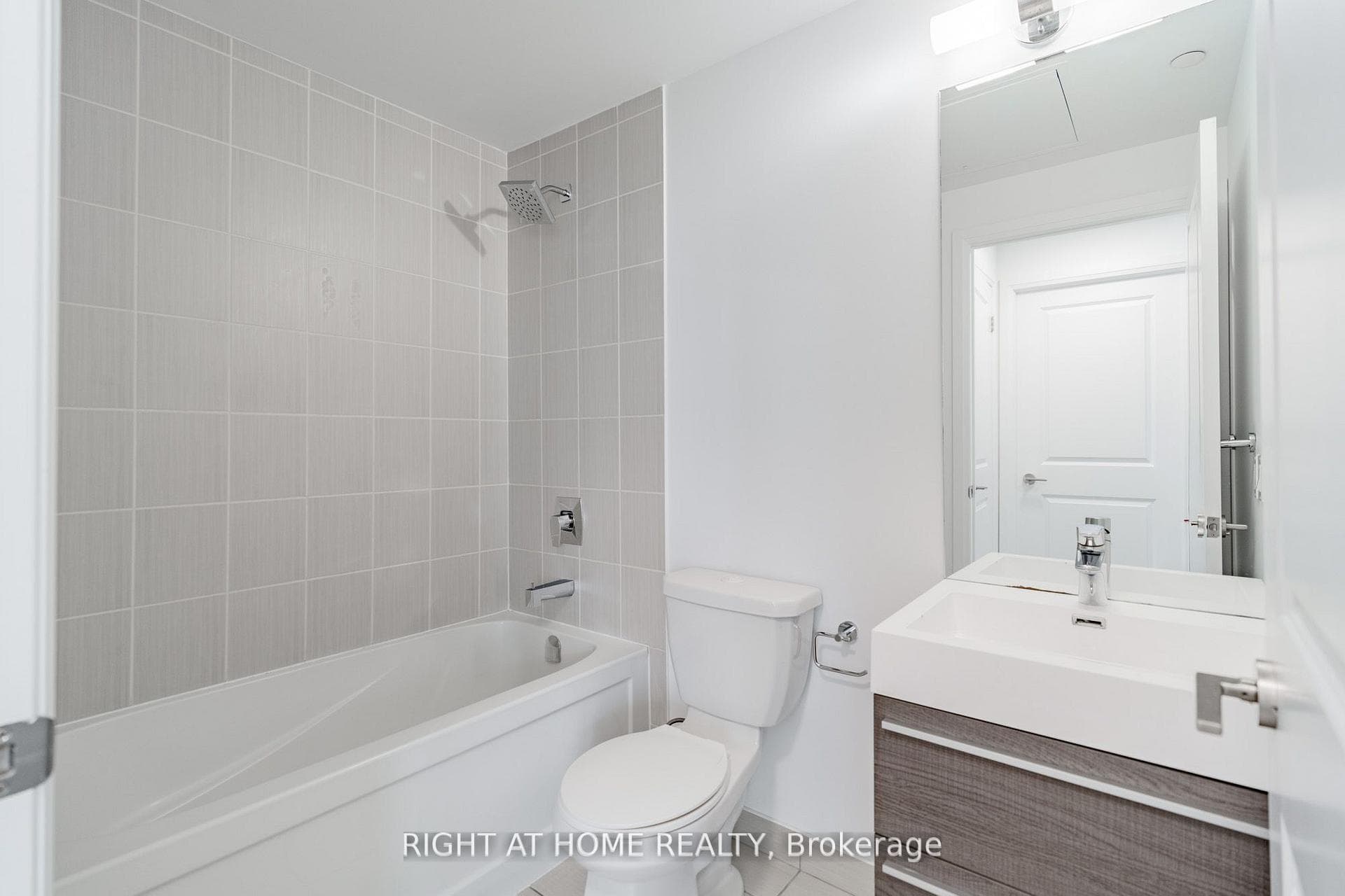 15 Zorra Street Unit 901 photo 20