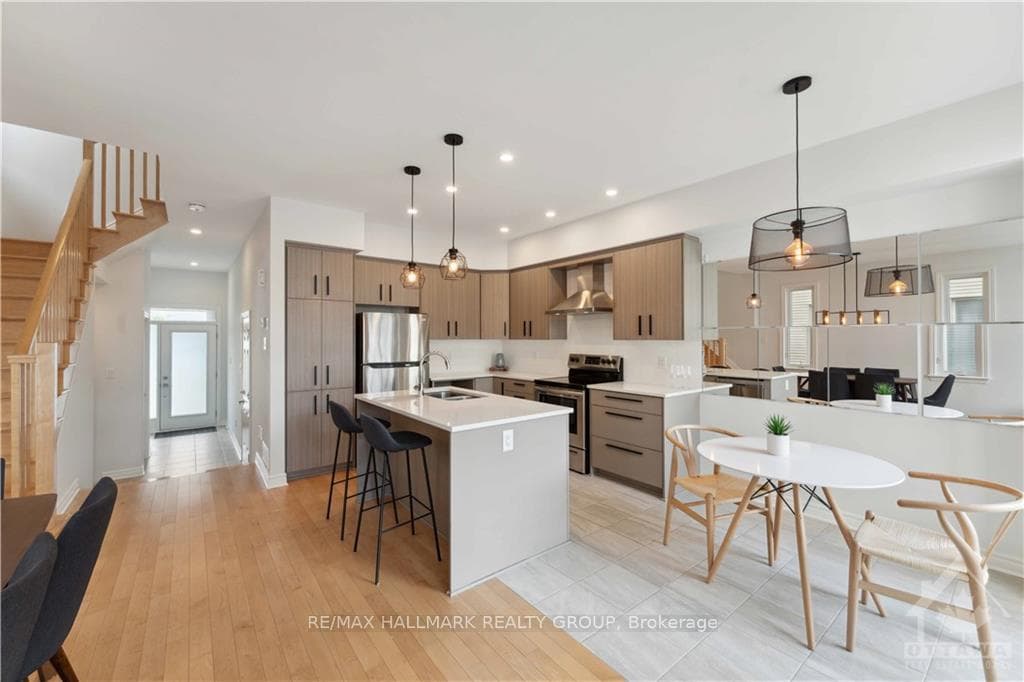 635 CAPRICORN Circle photo 14