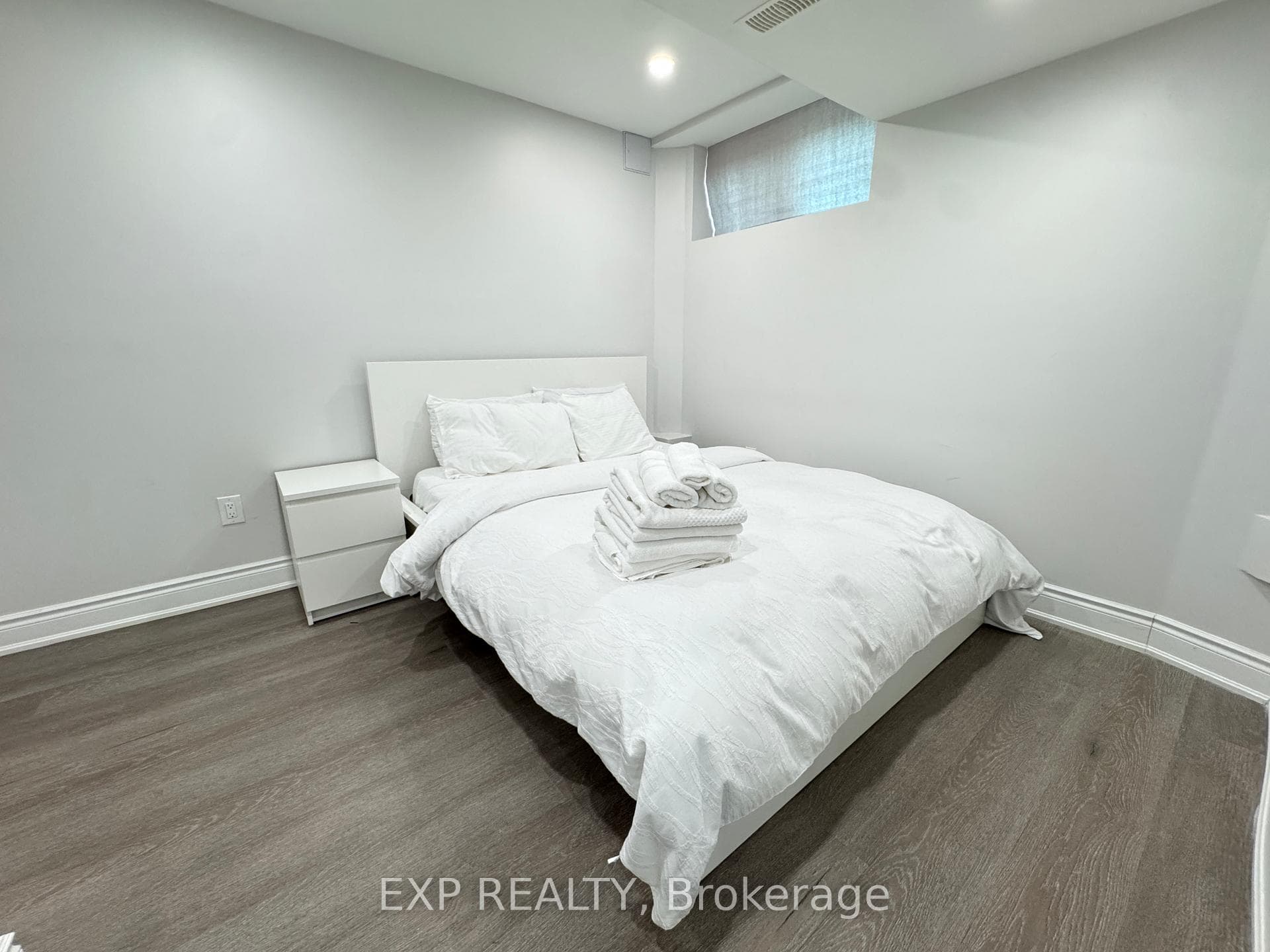 164 Morningside Drive Unit Basement photo 12