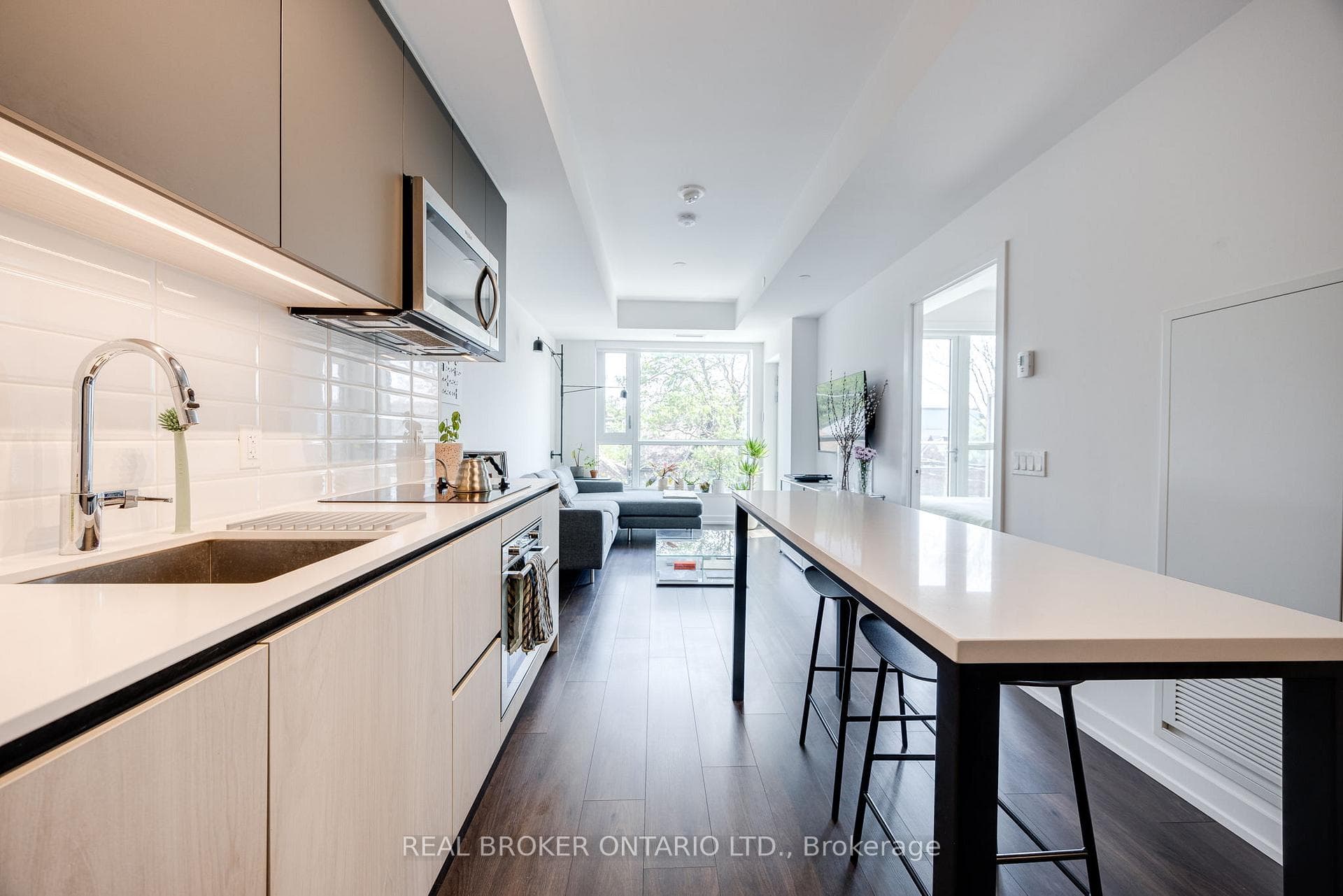 150 Logan Avenue Unit 334 photo 3
