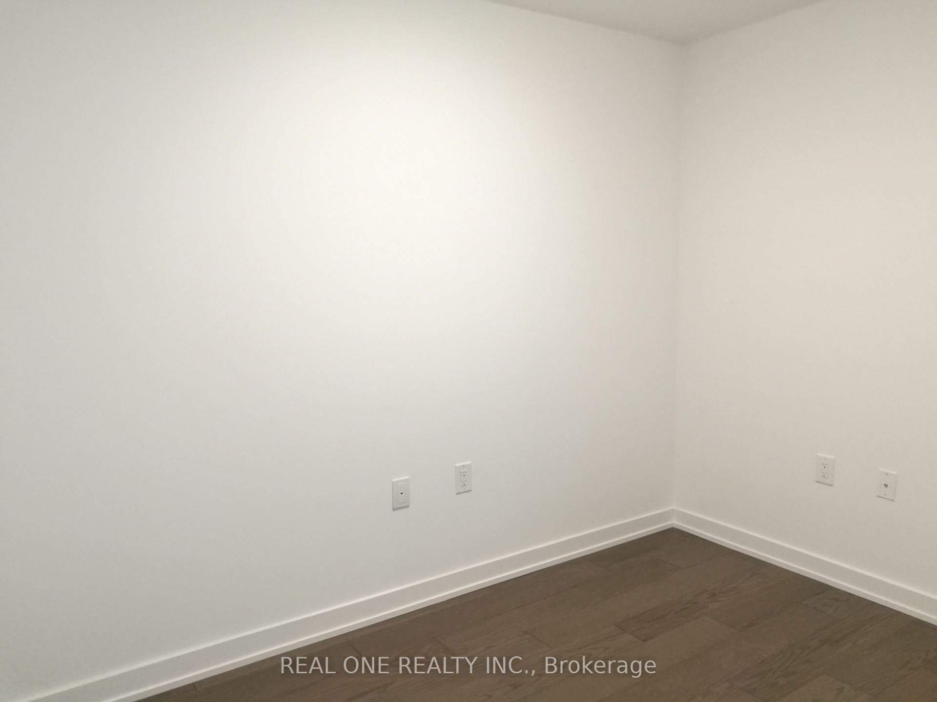 11 Wellesley Street Unit 716 photo 8