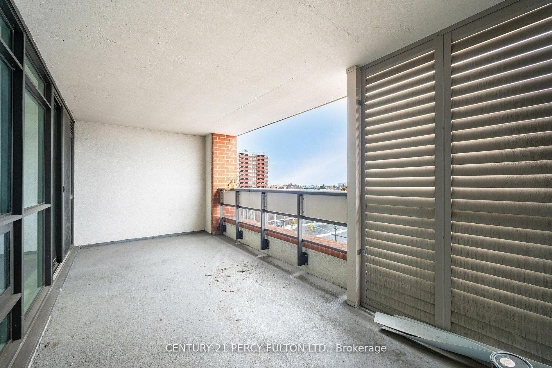 830 Lawrence Avenue Unit 501 photo 25