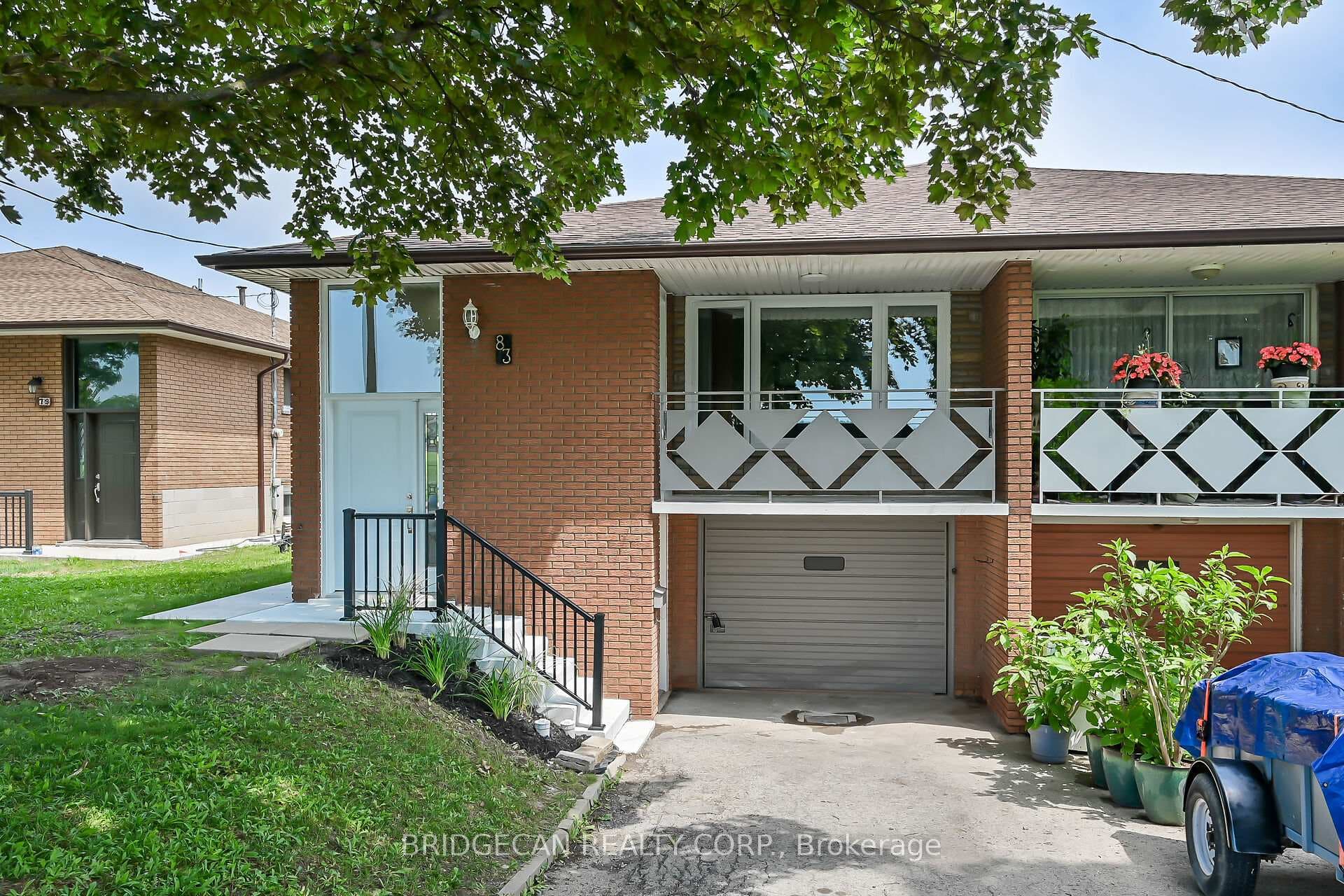 83 Dover Drive photo 2