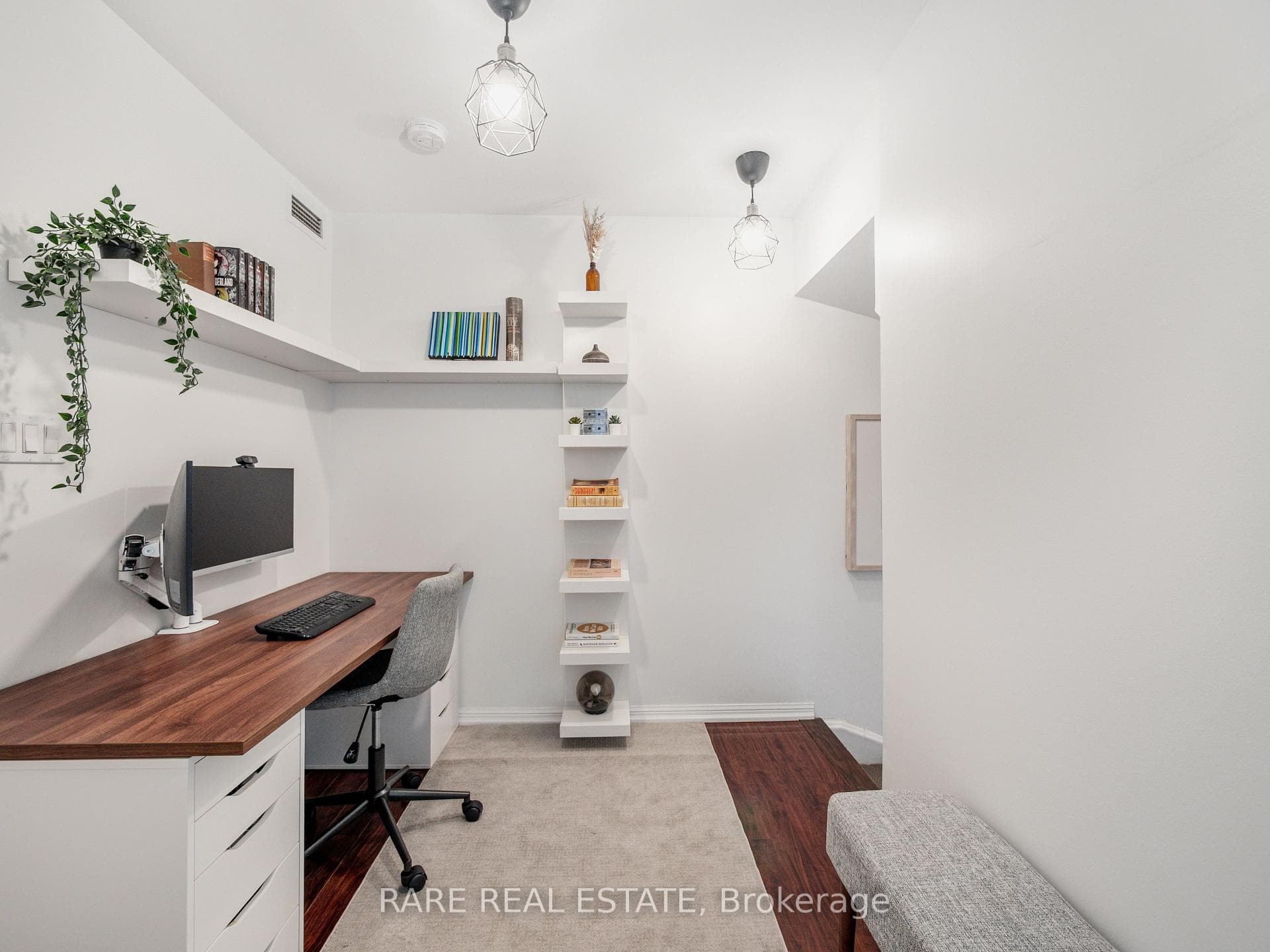 60 Douro Street Unit 106 photo 11