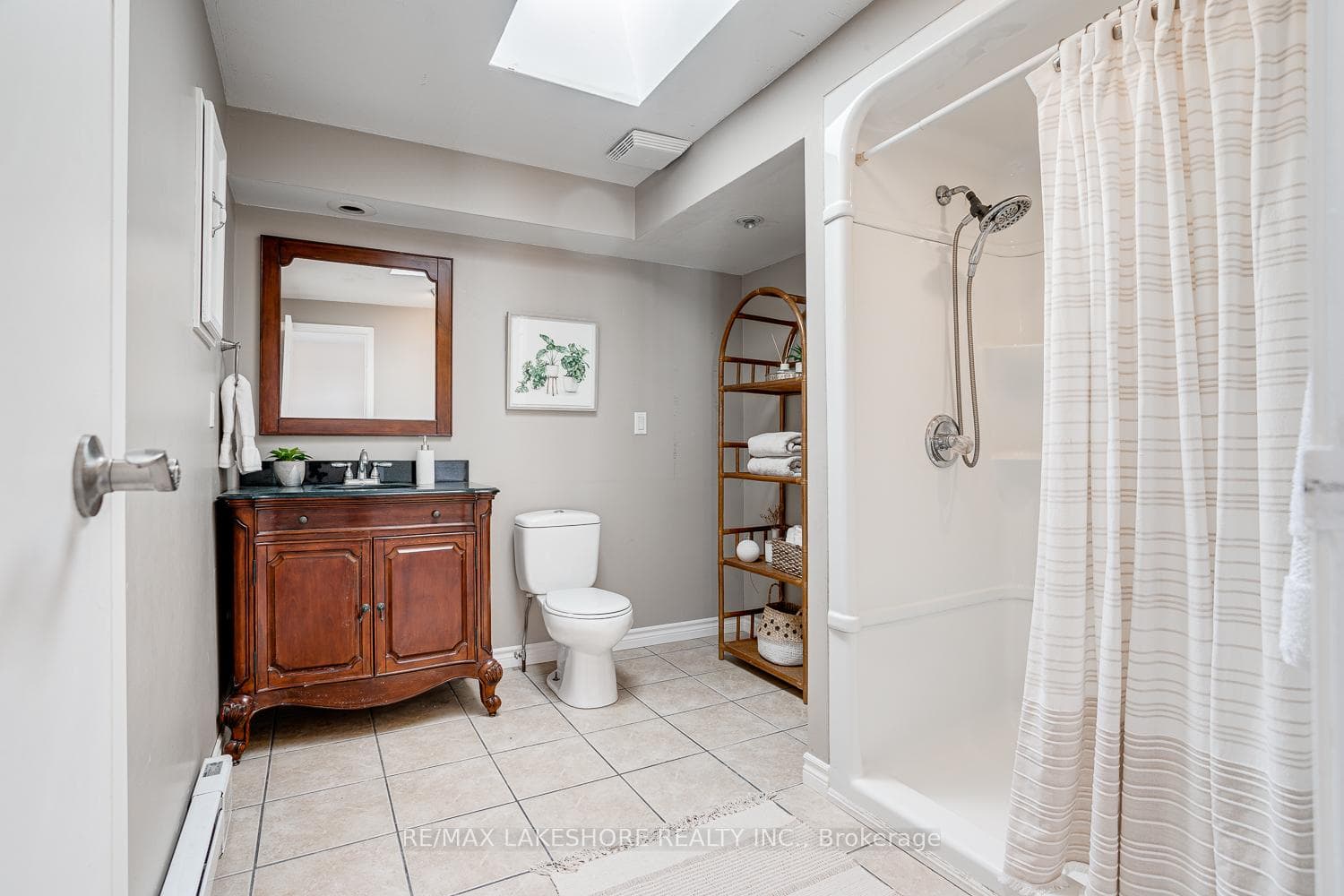 8 Stanley Drive photo 23