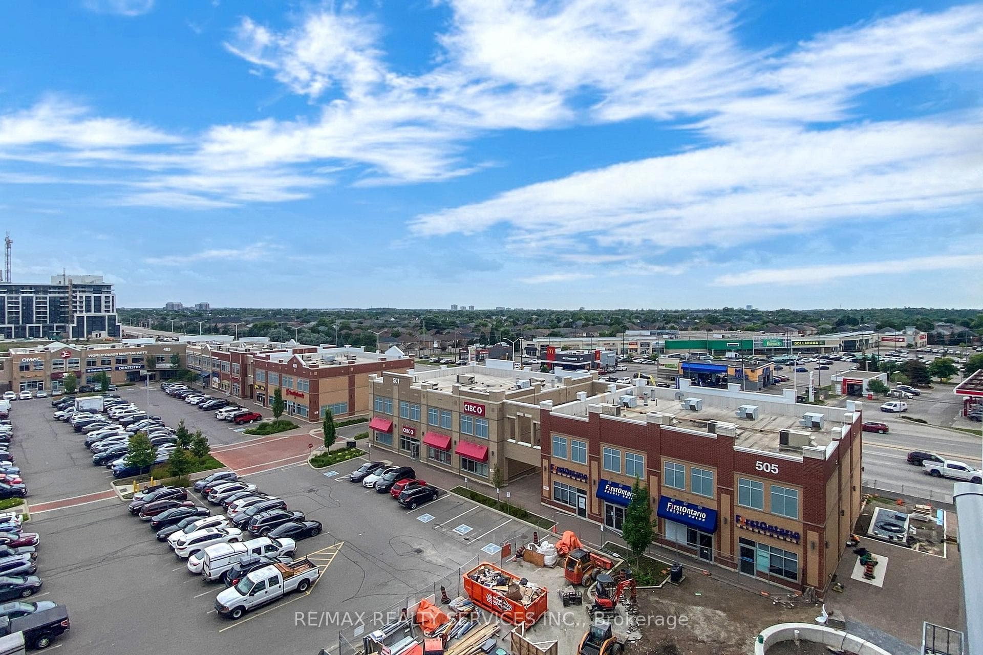 509 Dundas Street Unit 611 photo 32