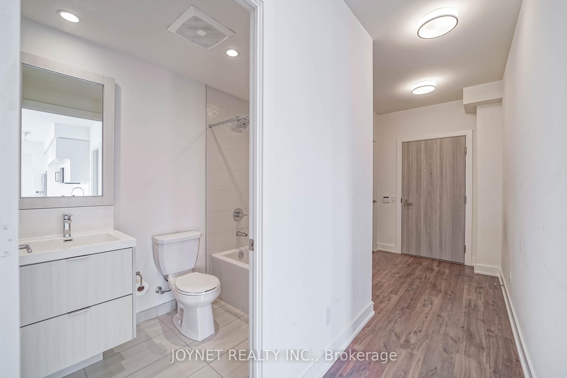 80 Vanauley Street Unit 1017 photo 14