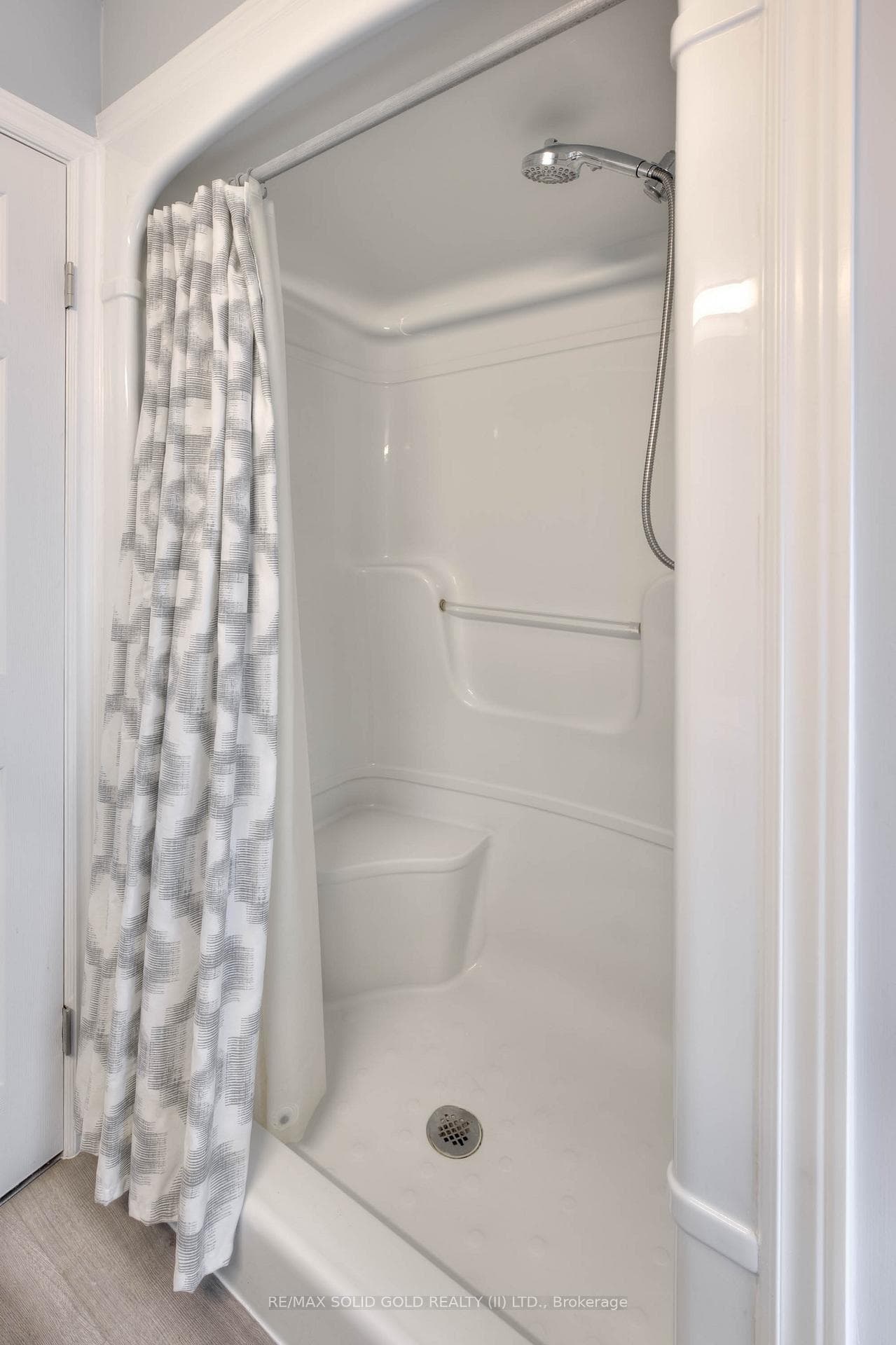 460 Colt Street photo 28