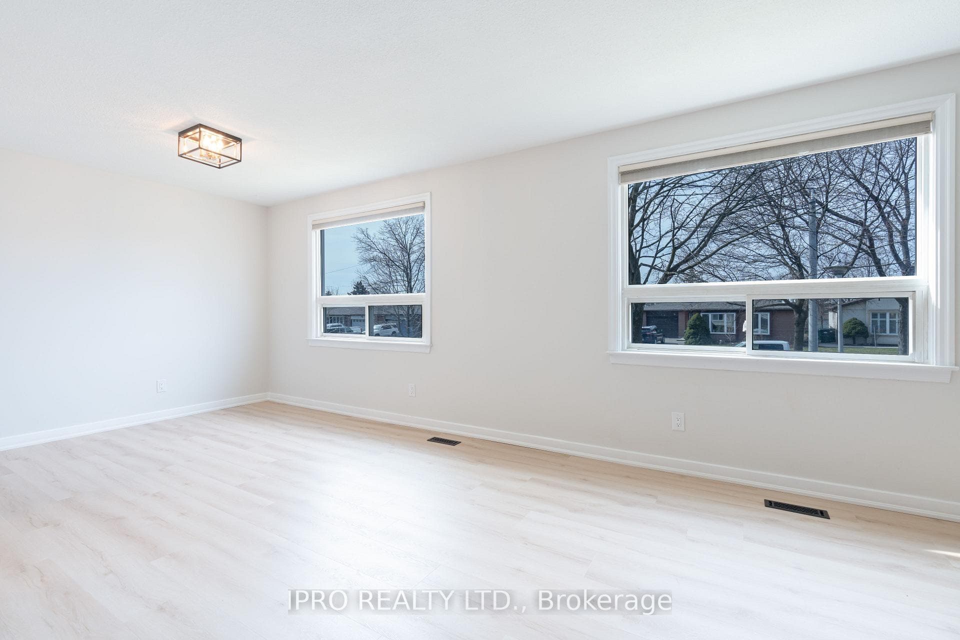 79 Glebe Crescent photo 17
