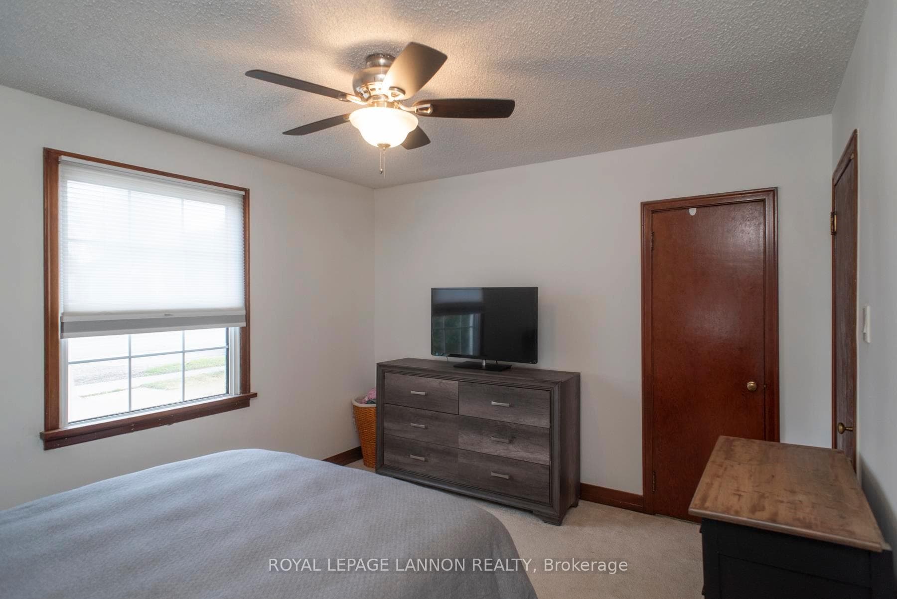 266 Brock Street photo 39