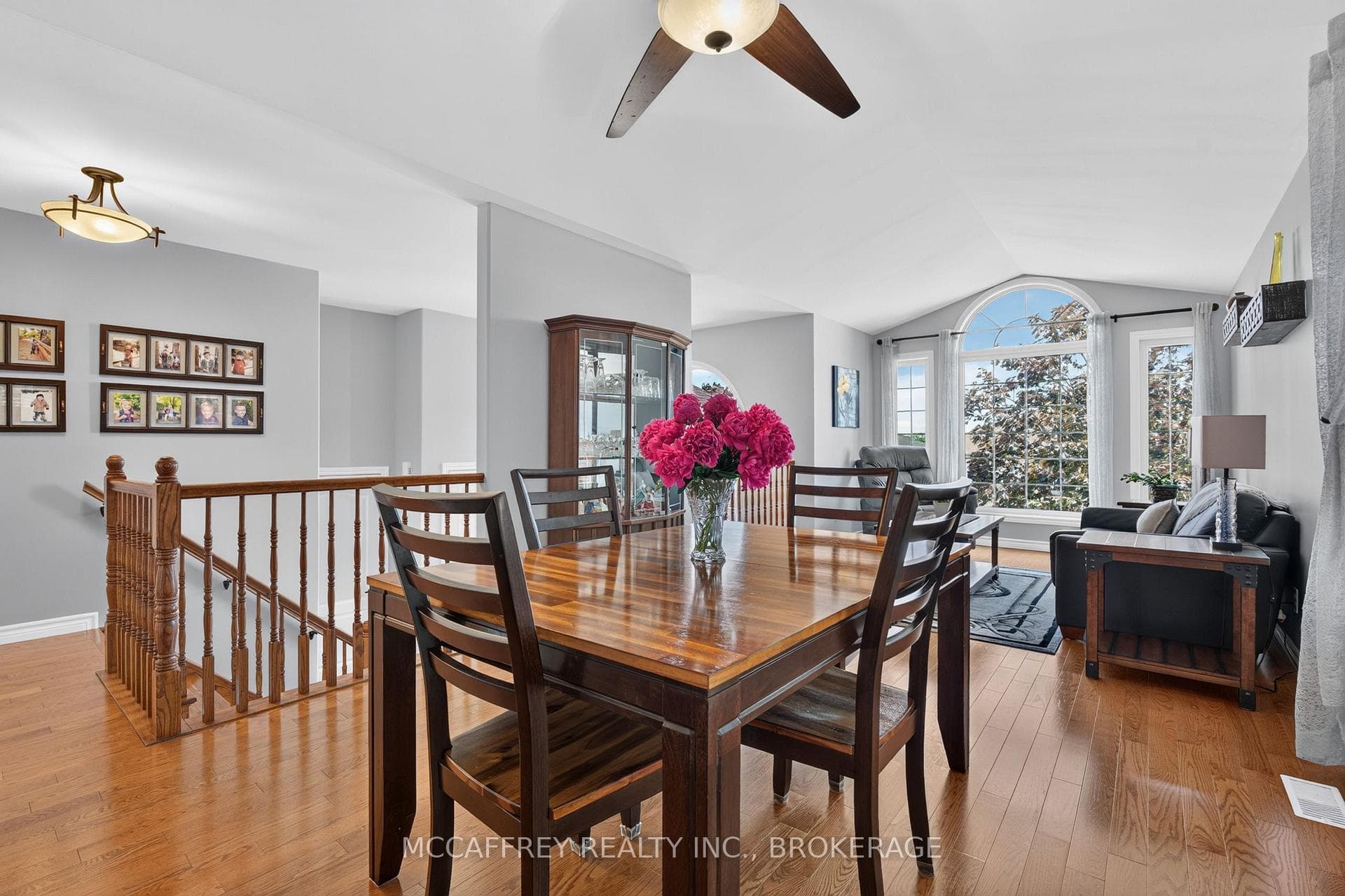 9 Hartwood Crescent photo 7