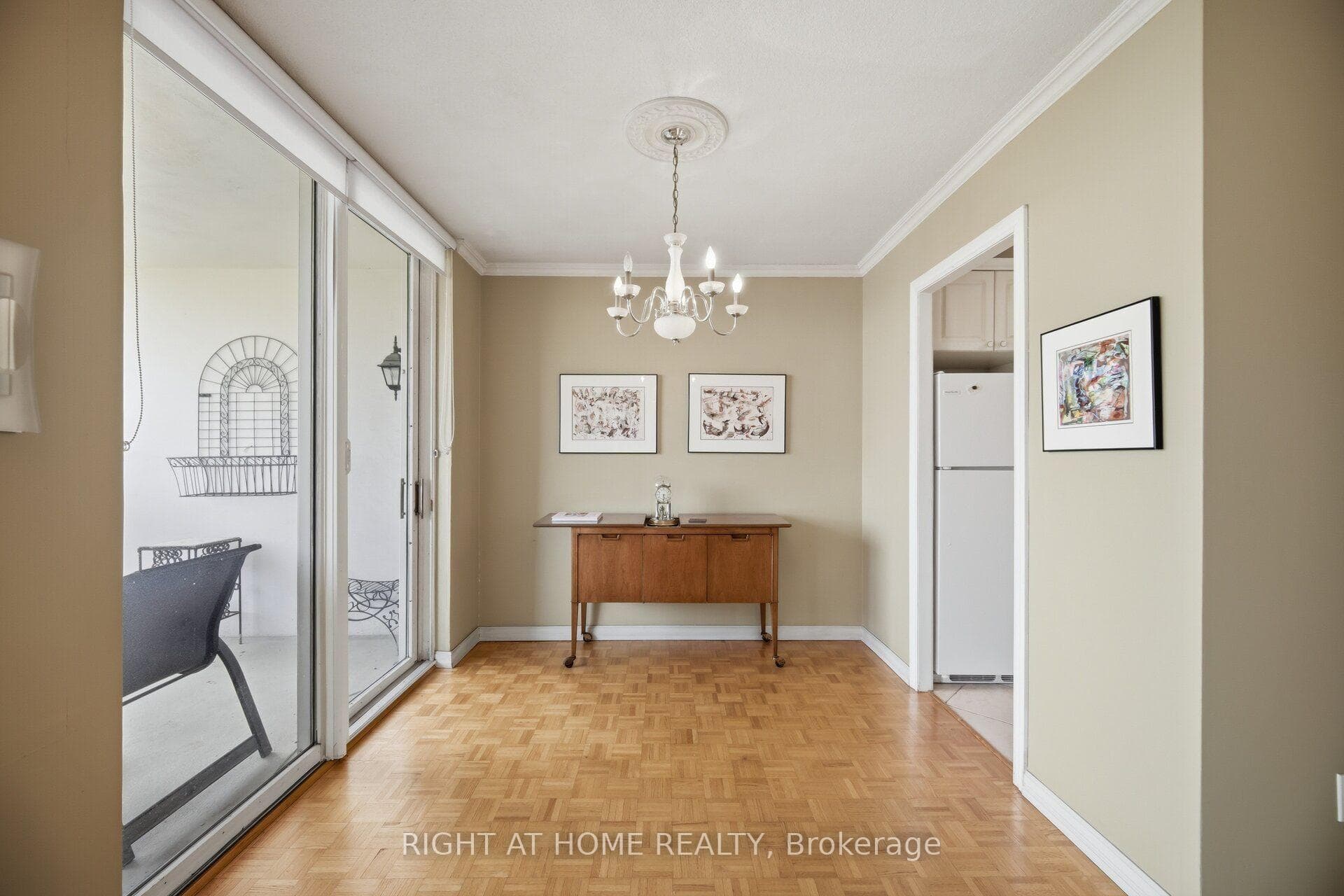 40 Homewood Avenue Unit 1104 photo 13