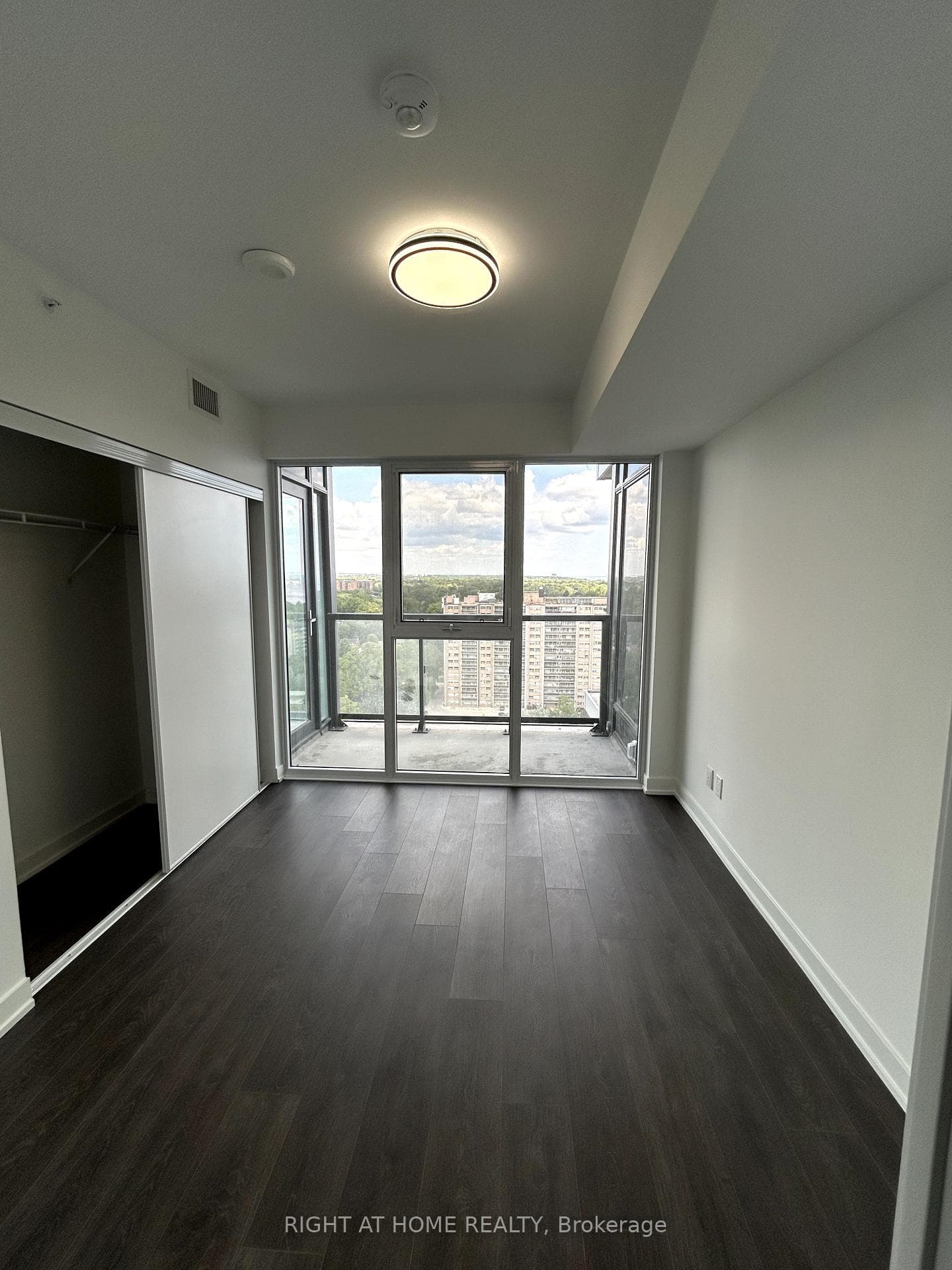 370 Martha Street Unit 1802 photo 31