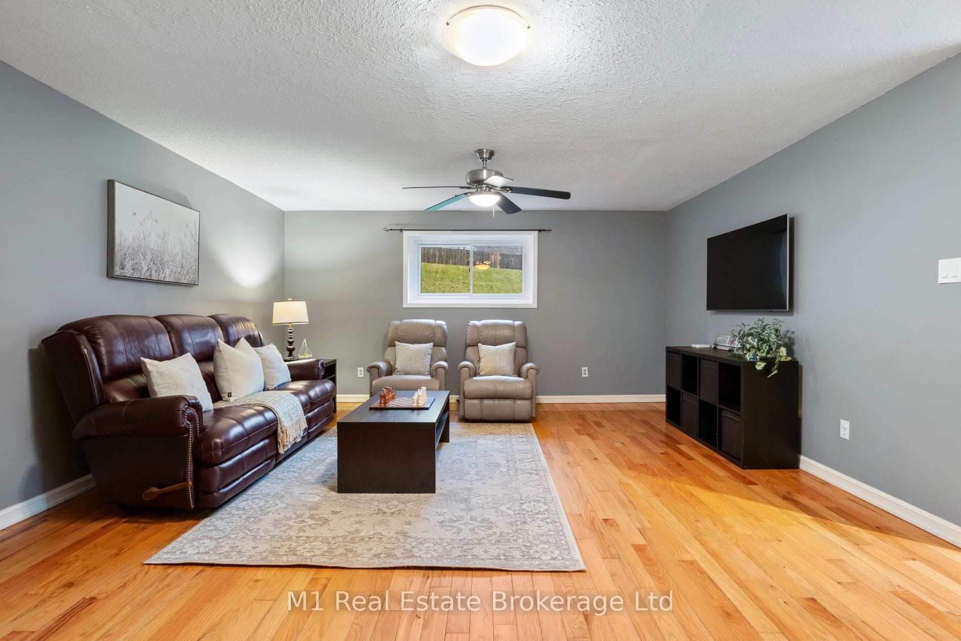 516 Harvey Street photo 30