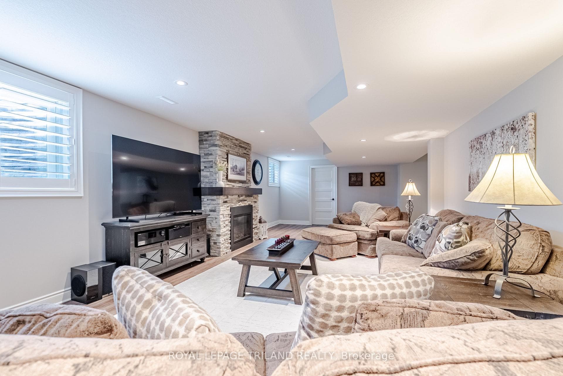 296 Dufferin Street photo 34