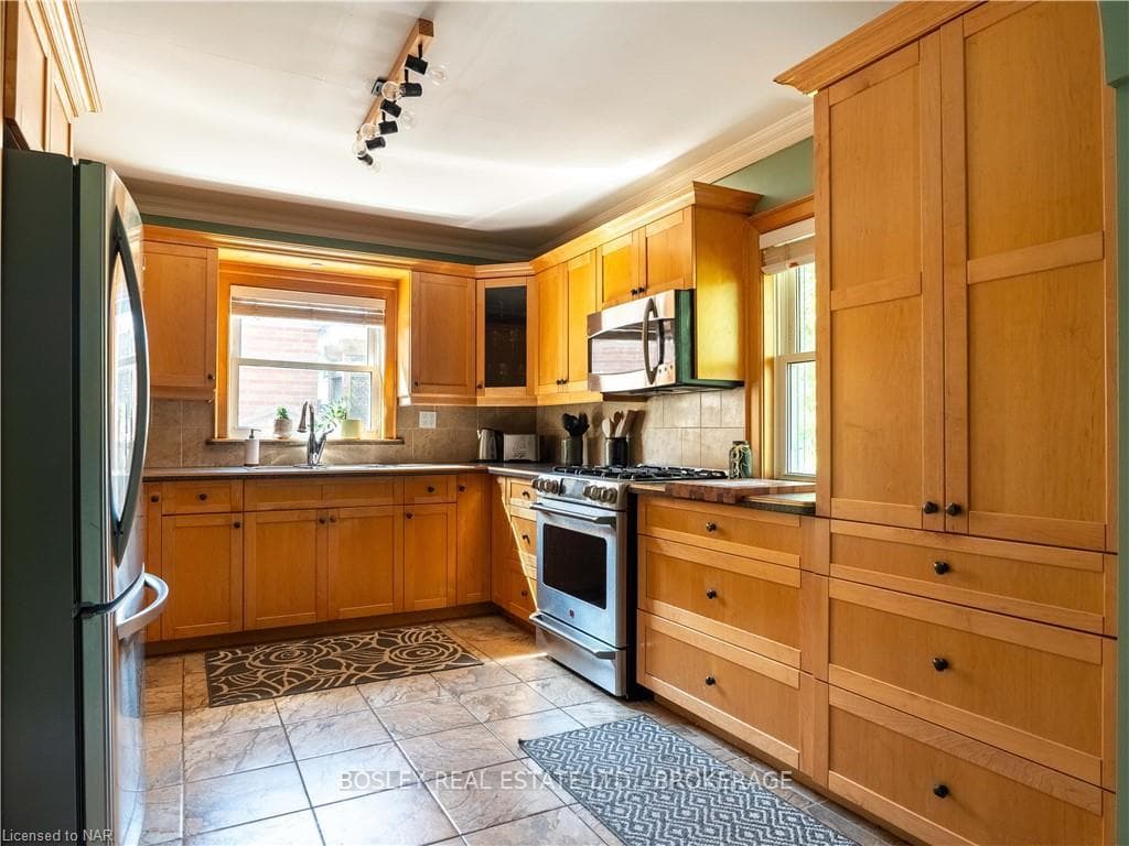 Large Kitchen